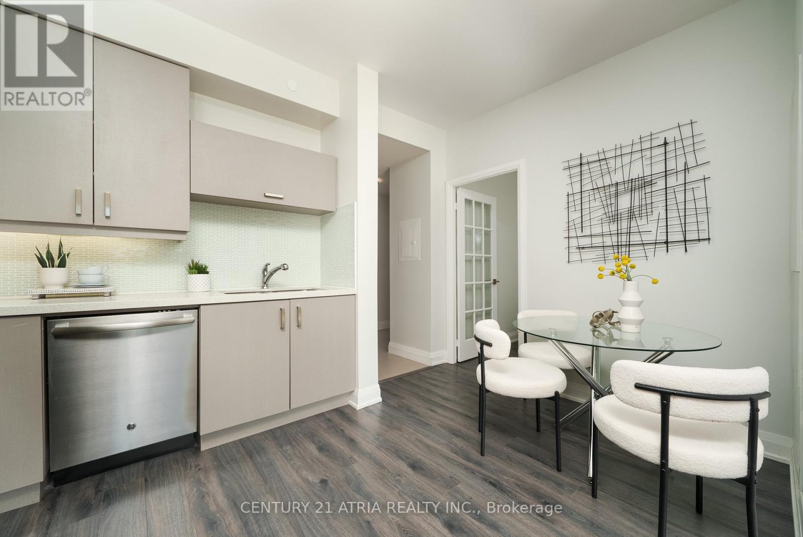 321 - 18 Uptown Drive, Markham, Ontario  L3R 5M5 - Photo 6 - N12456109