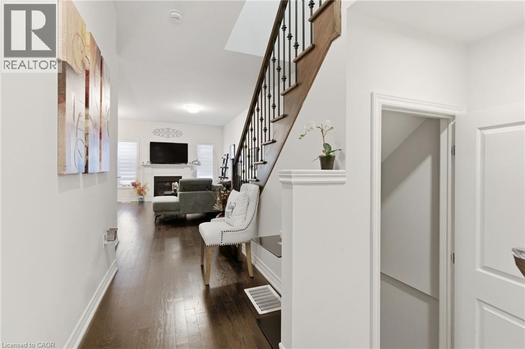 54 Sonoma Valley Crescent, Hamilton, Ontario  L9B 0J3 - Photo 3 - 40776485