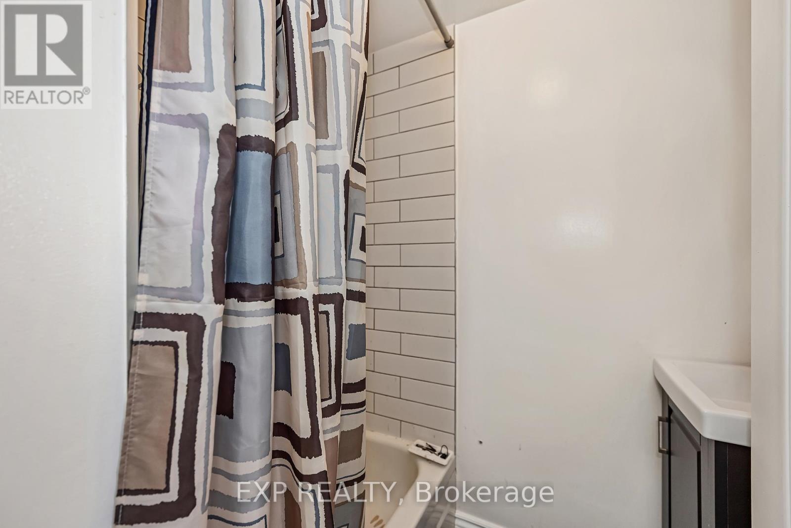 171 Daly Avenue, Ottawa, Ontario  K1N 6E8 - Photo 31 - X12366905