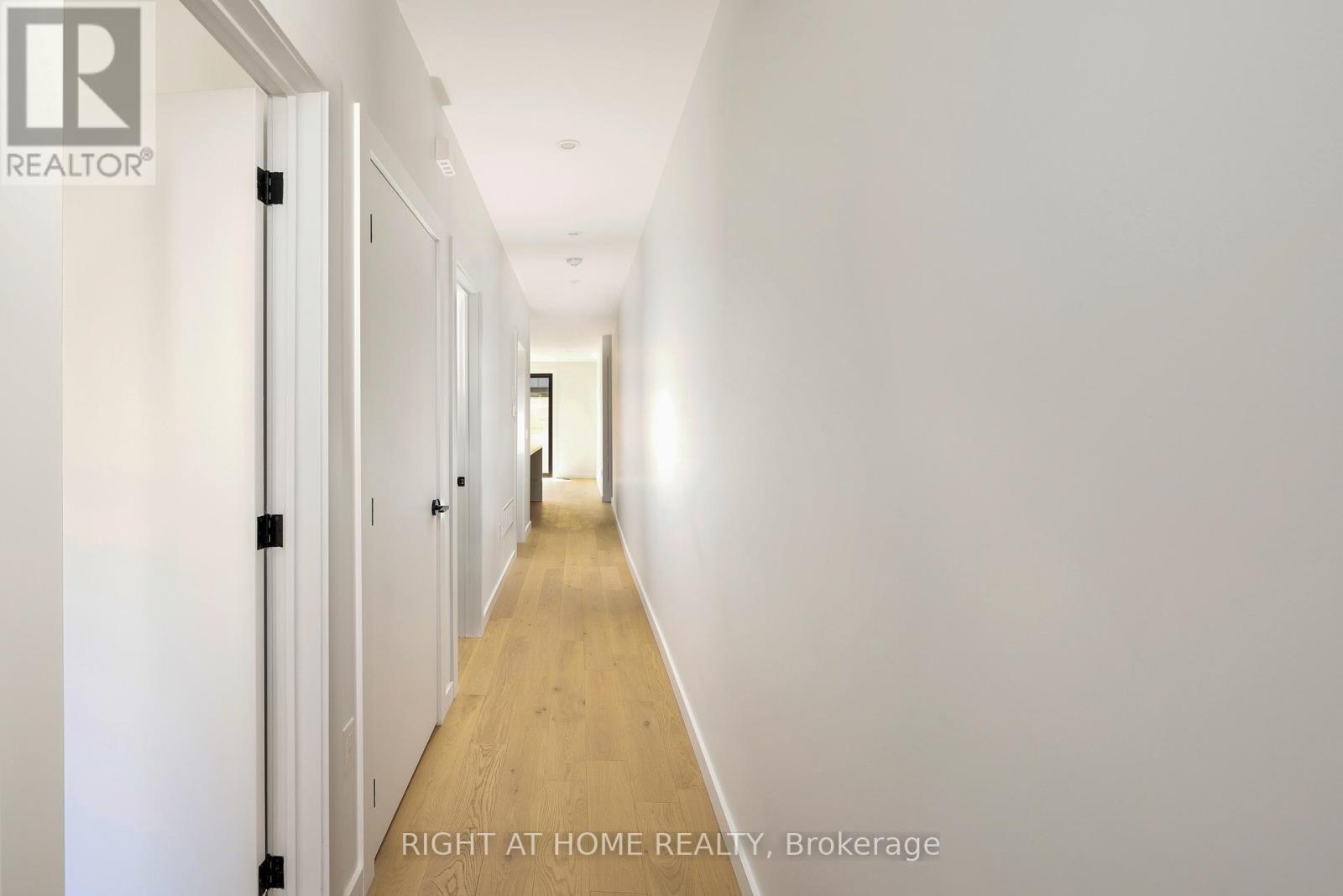 Unit #2 - 86 Lansdowne Avenue, Toronto, Ontario  M6K 2V9 - Photo 10 - W12454179