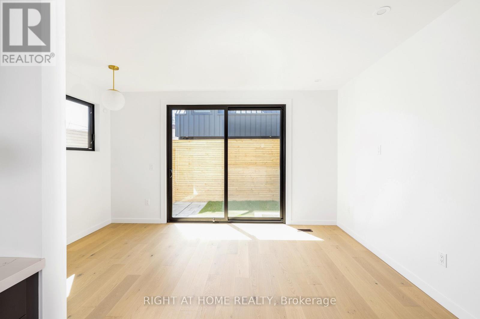 Unit #2 - 86 Lansdowne Avenue, Toronto, Ontario  M6K 2V9 - Photo 9 - W12454179