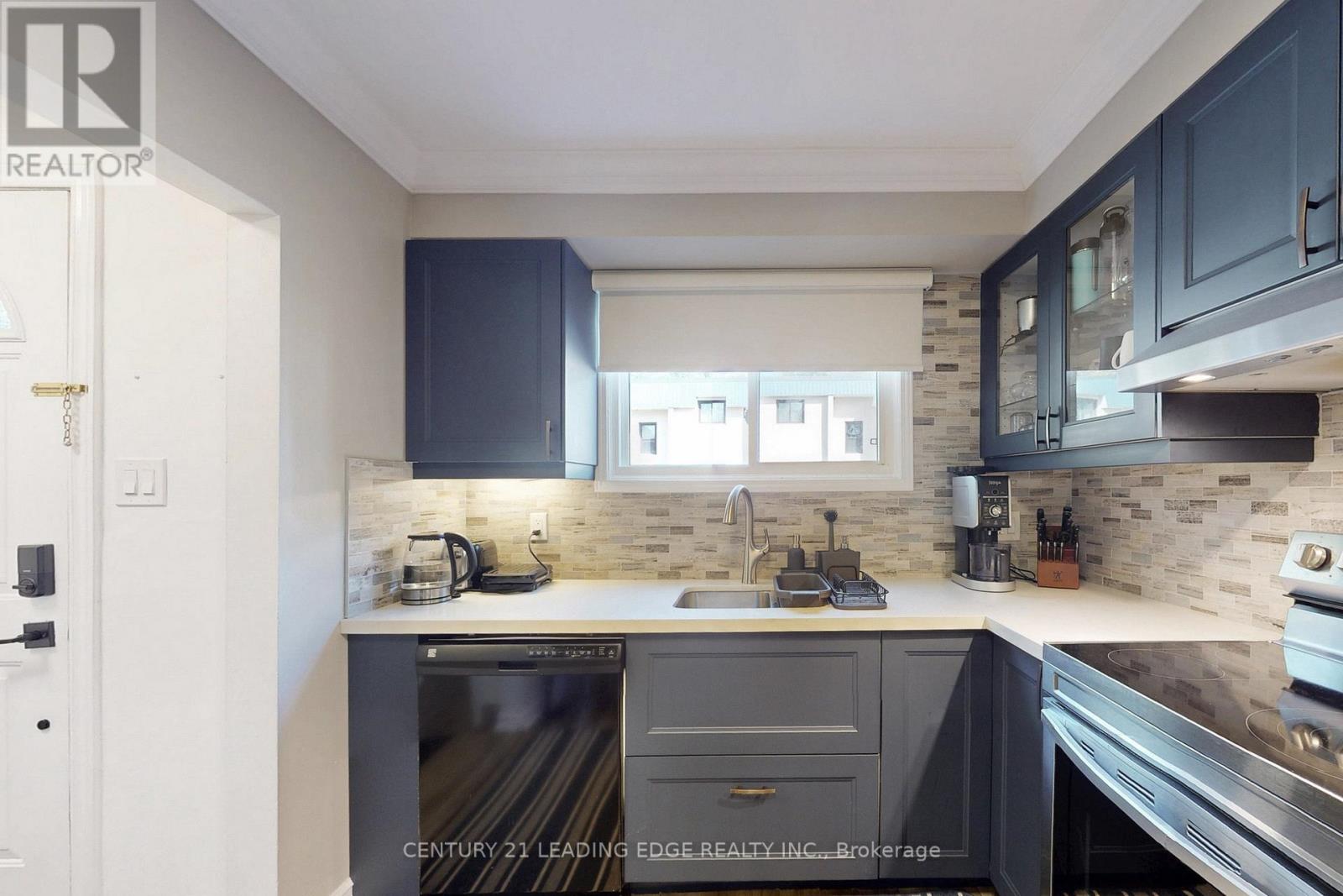 589 Francis Road E, Burlington, Ontario  L7T 3X6 - Photo 15 - W12456296