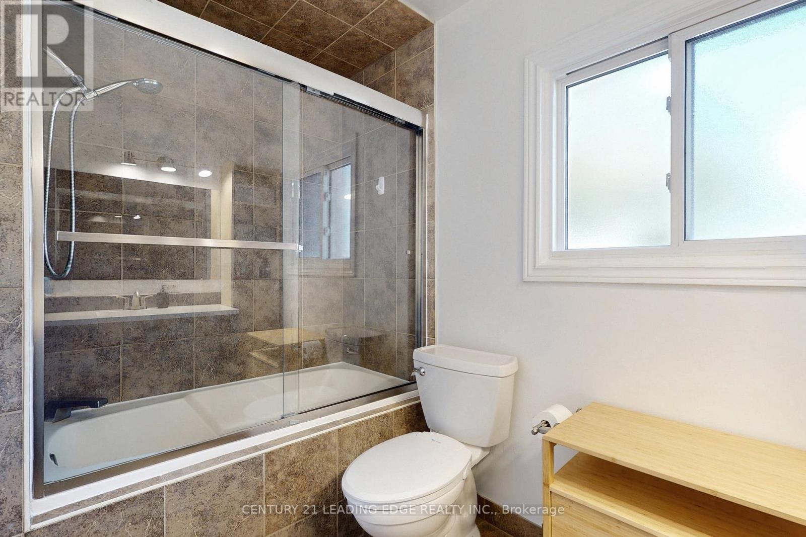 589 Francis Road E, Burlington, Ontario  L7T 3X6 - Photo 35 - W12456296