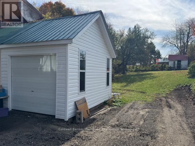78 James Street E, Burk's Falls, Ontario  P0A 1C0 - Photo 2 - X12456674