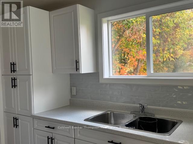 78 James Street E, Burk's Falls, Ontario  P0A 1C0 - Photo 6 - X12456674