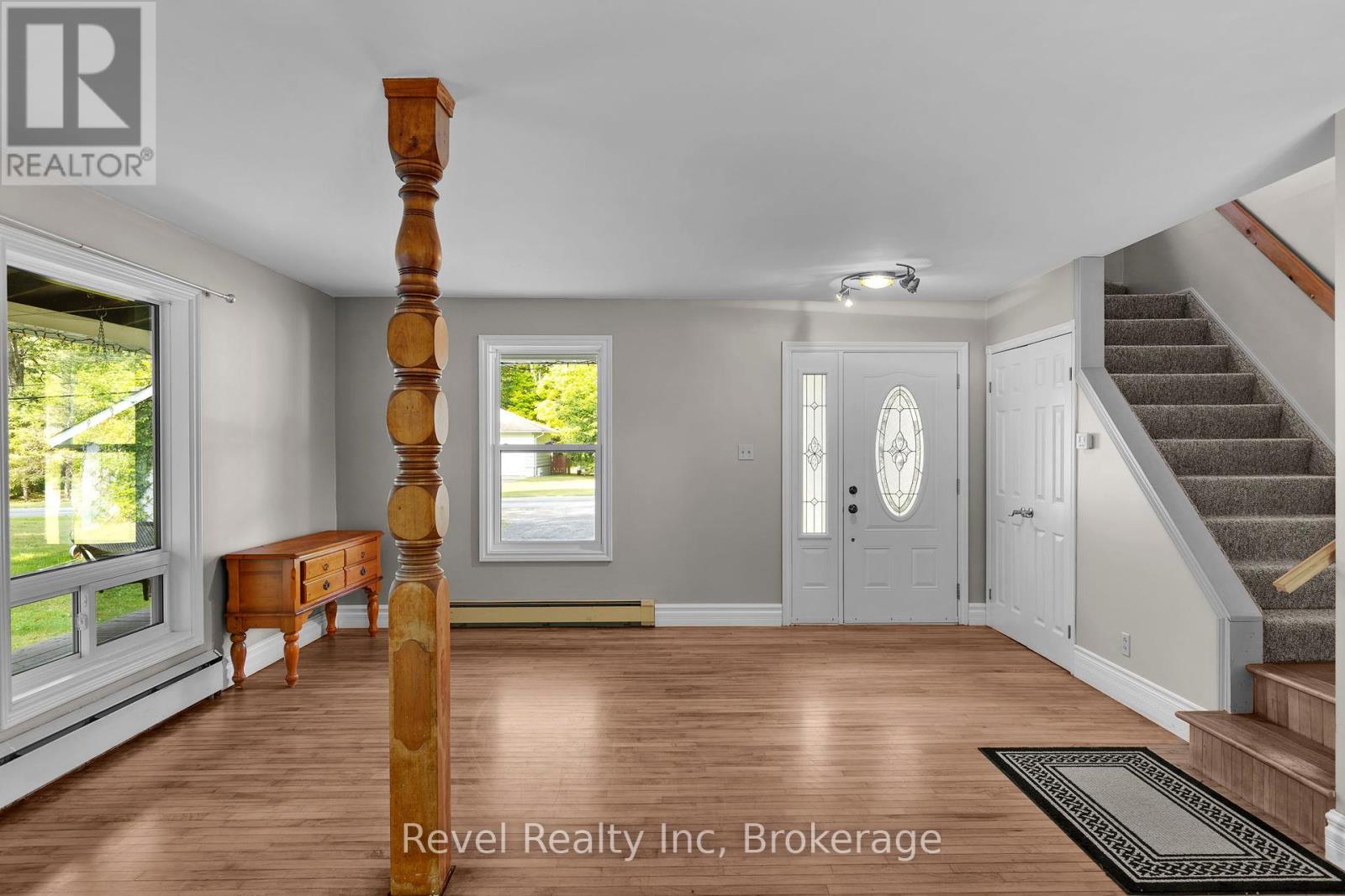 19 Sandy Plains Road, Seguin (Humphrey), Ontario  P2A 2W8 - Photo 16 - X12456743