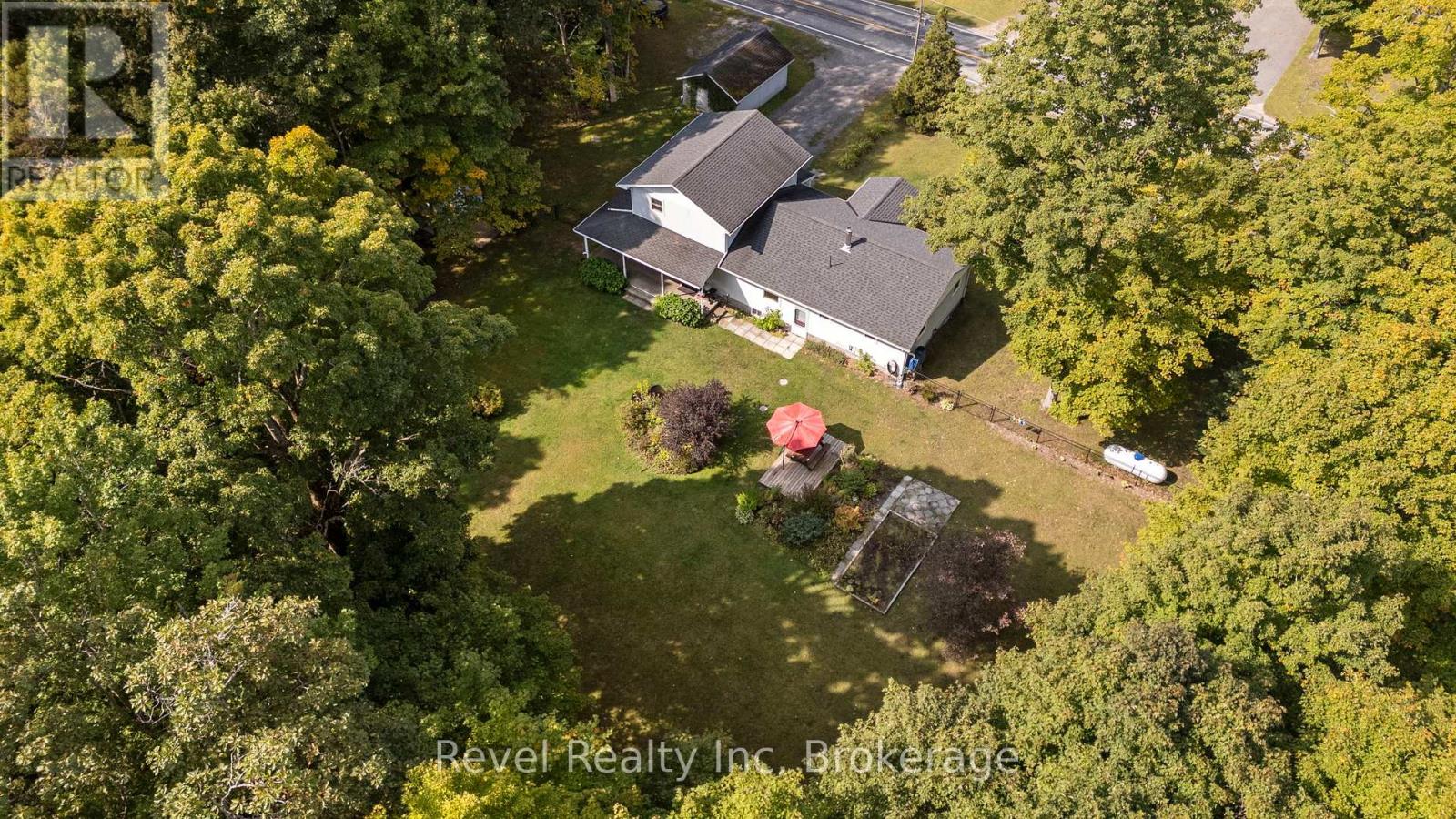 19 Sandy Plains Road, Seguin (Humphrey), Ontario  P2A 2W8 - Photo 2 - X12456743