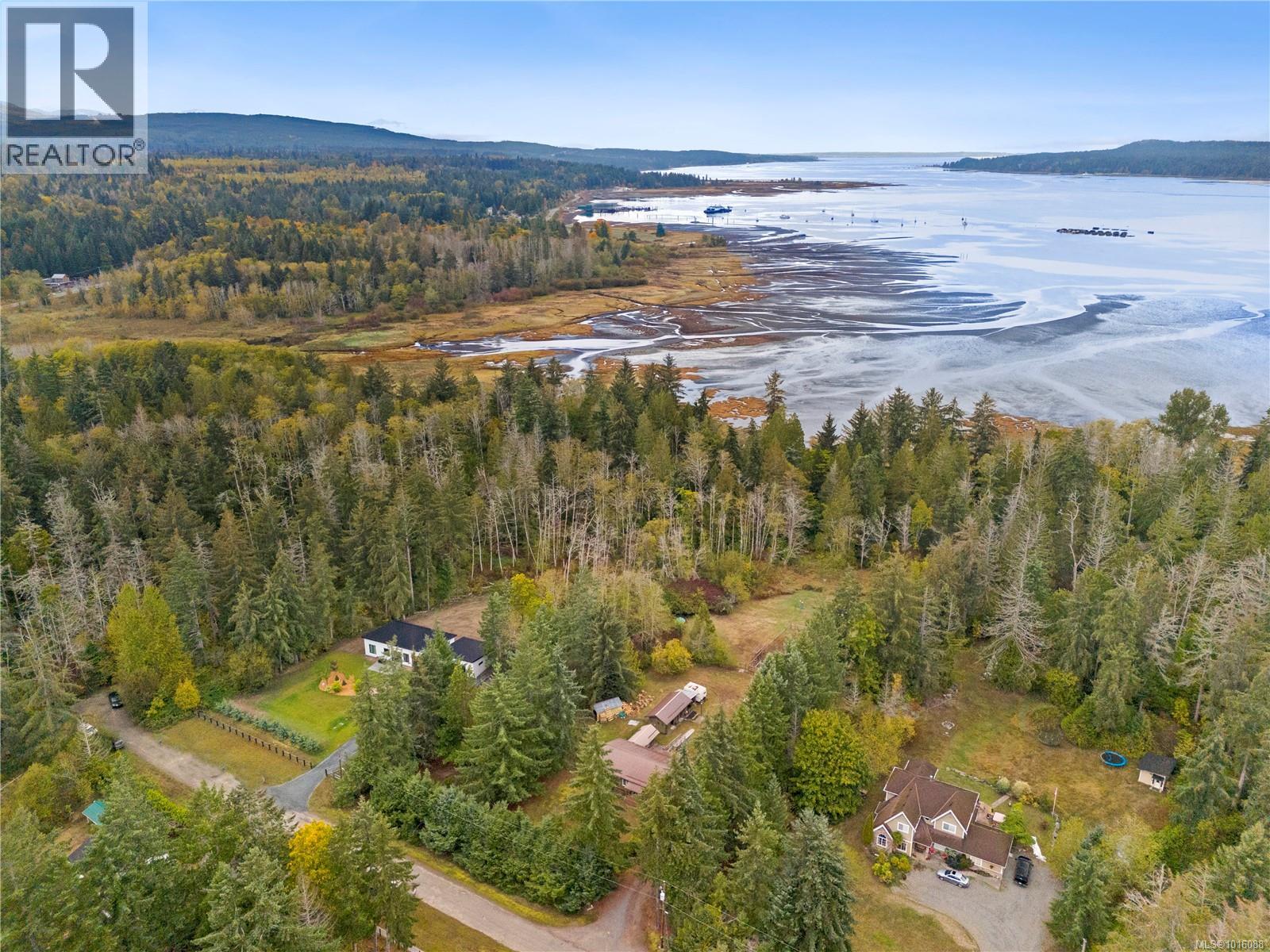 372 Bates Dr, Fanny Bay, British Columbia  V0R 1W0 - Photo 4 - 1016088