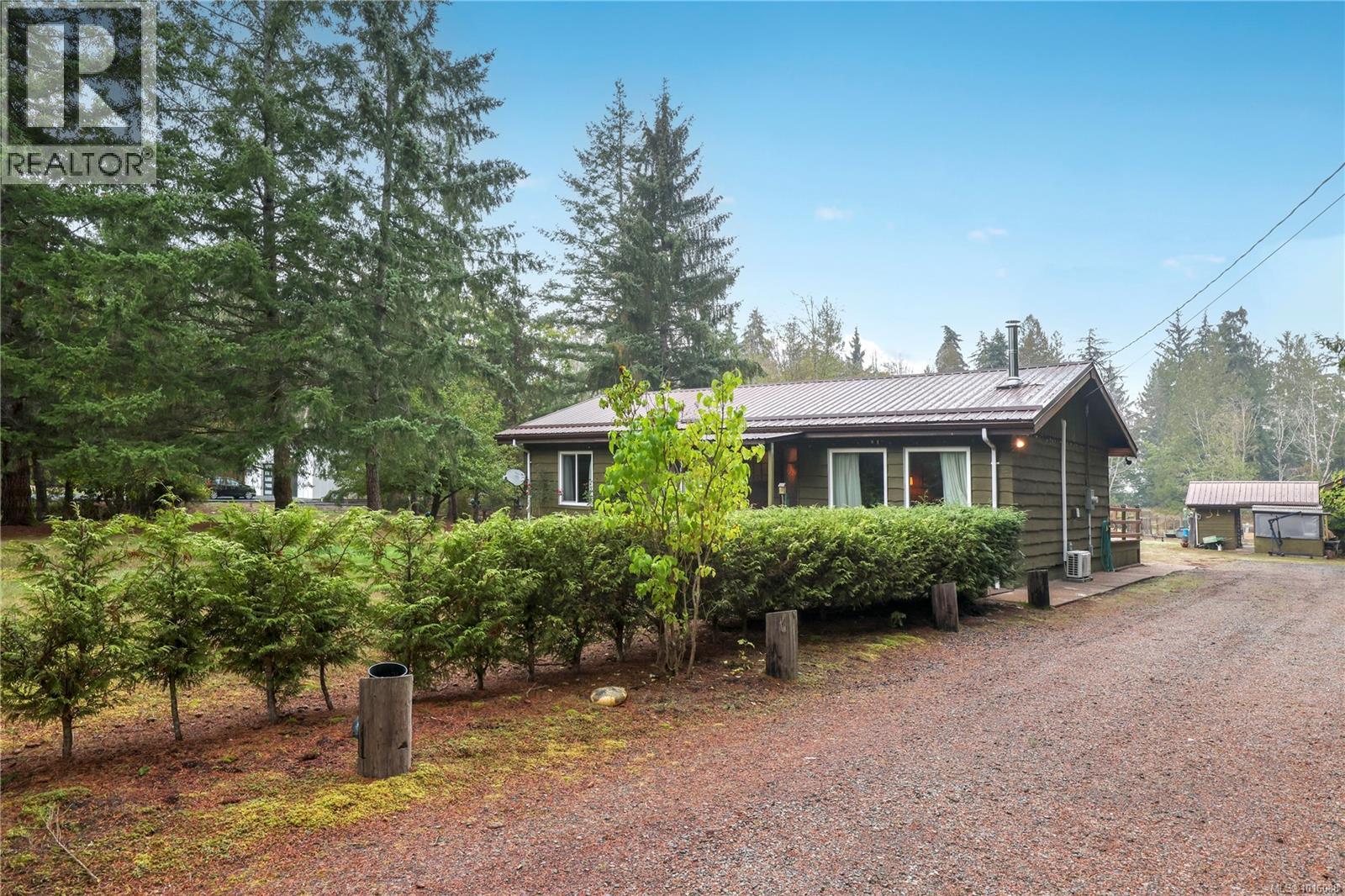 372 Bates Dr, Fanny Bay, British Columbia