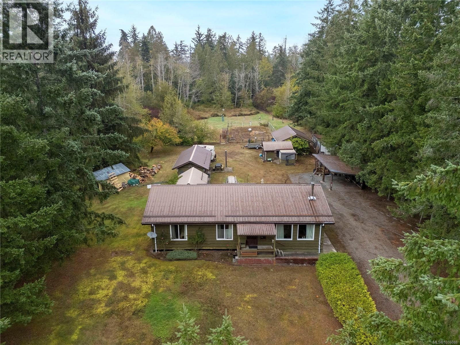 372 Bates Dr, Fanny Bay, British Columbia  V0R 1W0 - Photo 6 - 1016088