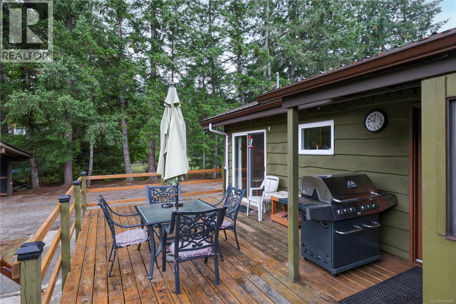 372 Bates Dr, Fanny Bay, British Columbia  V0R 1W0 - Photo 18 - 1016088