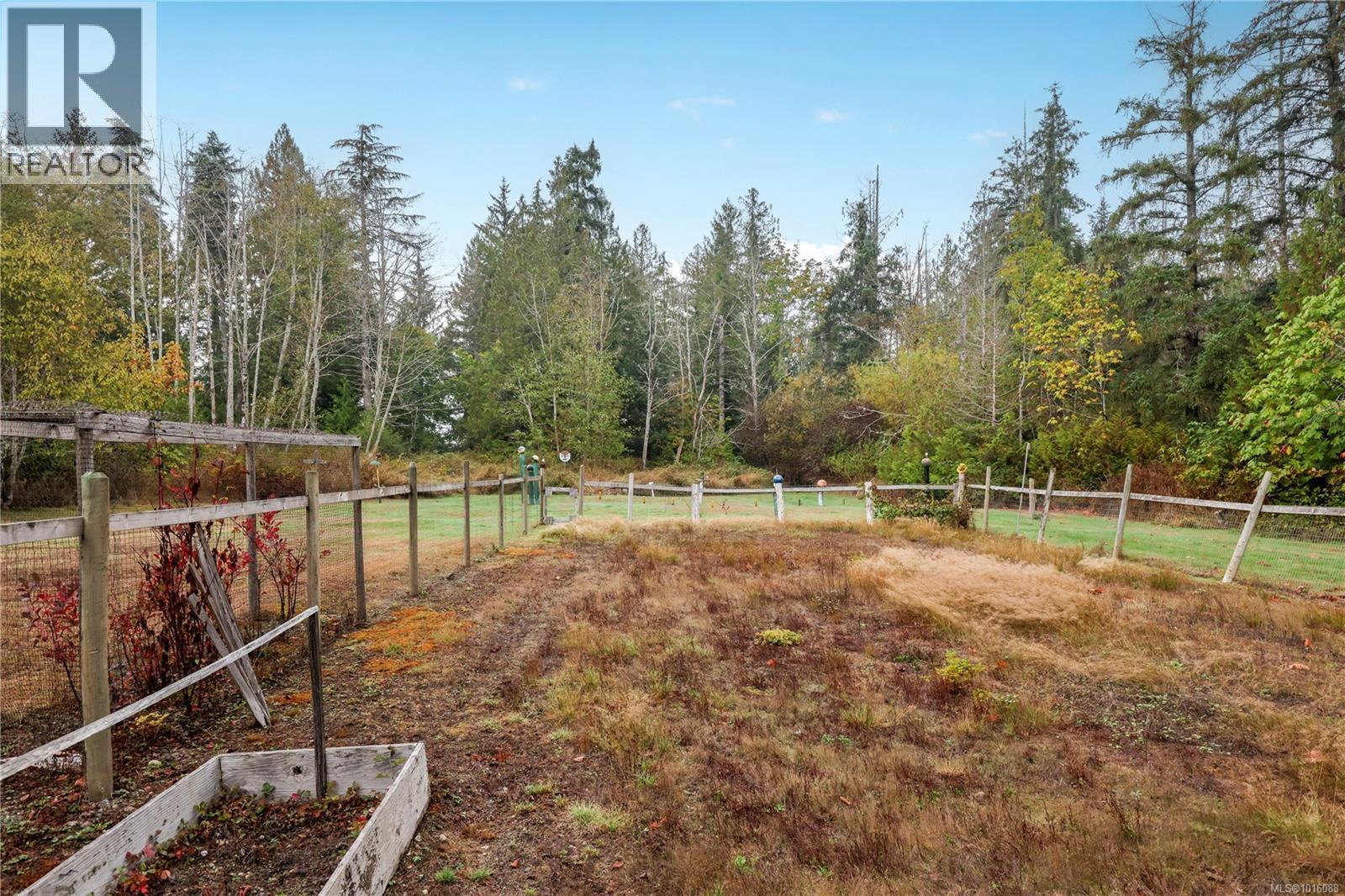 372 Bates Dr, Fanny Bay, British Columbia  V0R 1W0 - Photo 25 - 1016088