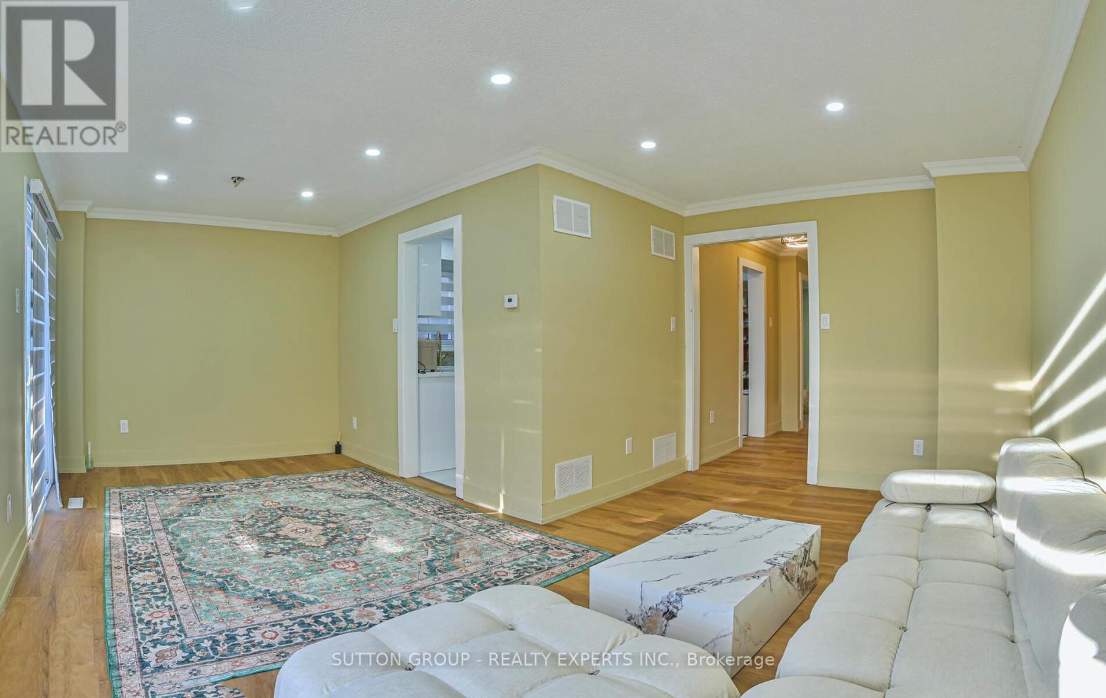 4322 Shelby Crescent, Mississauga, Ontario  L4W 3T3 - Photo 17 - W12456505