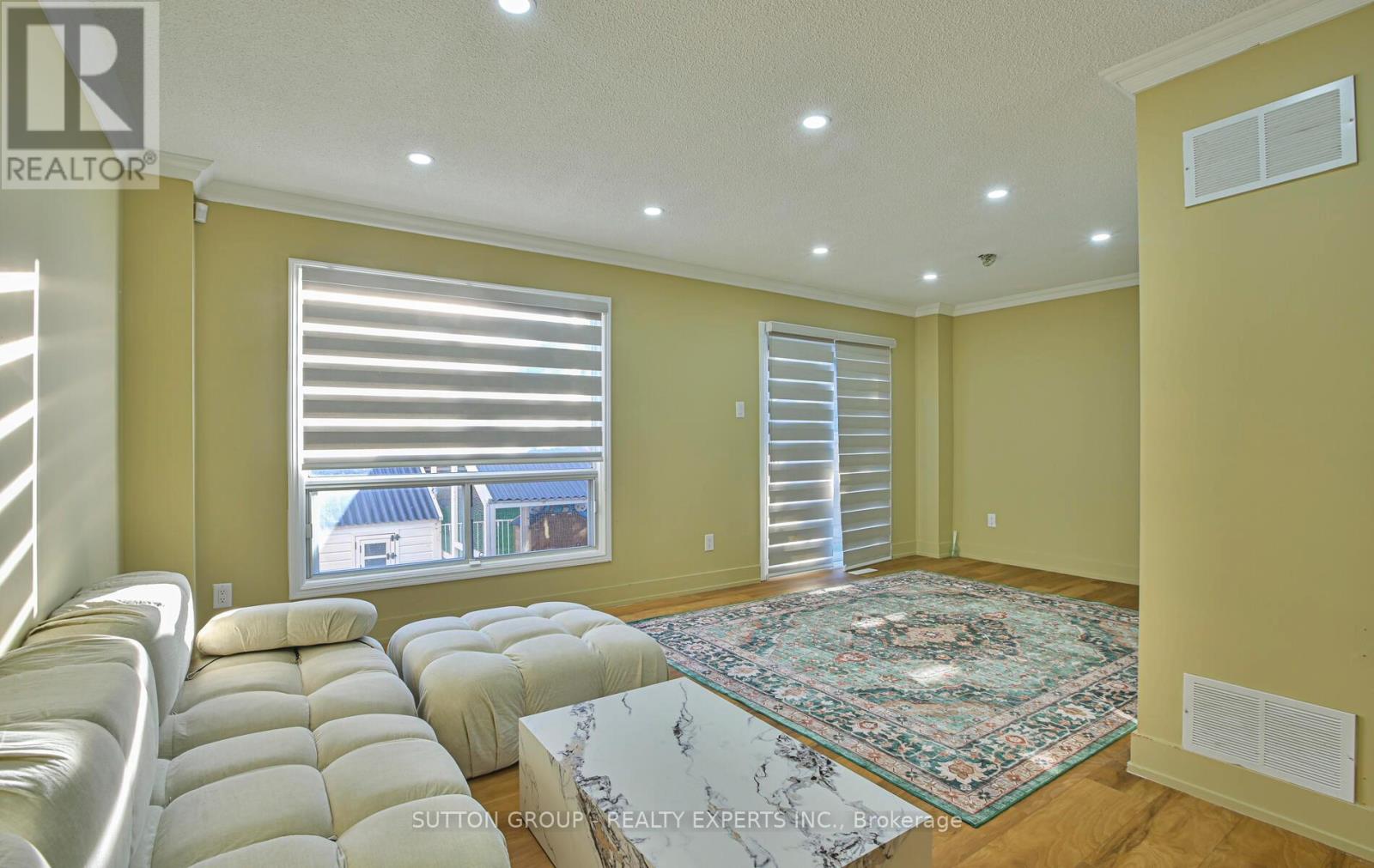 4322 Shelby Crescent, Mississauga, Ontario  L4W 3T3 - Photo 20 - W12456505