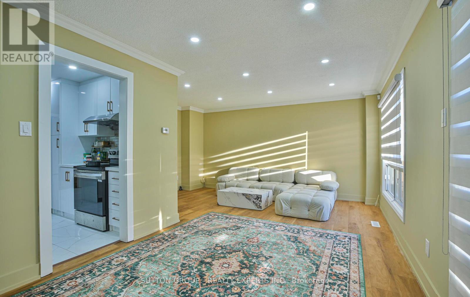 4322 Shelby Crescent, Mississauga, Ontario  L4W 3T3 - Photo 21 - W12456505