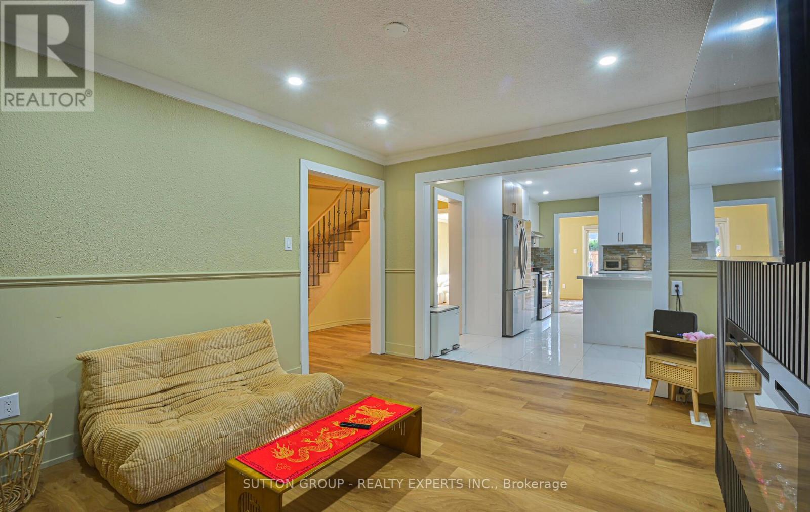 4322 Shelby Crescent, Mississauga, Ontario  L4W 3T3 - Photo 9 - W12456505
