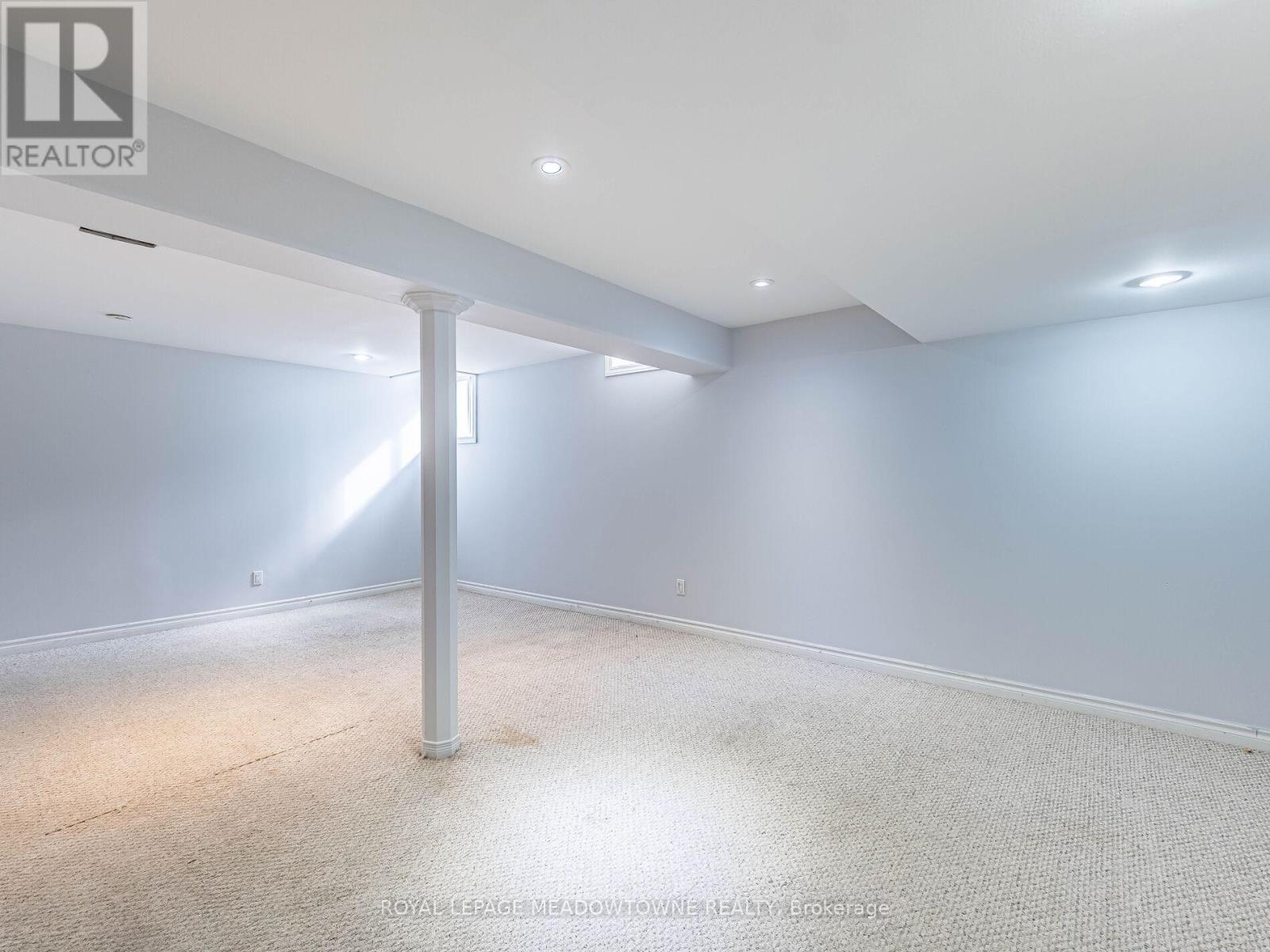 641 Porter Way, Milton, Ontario  L9T 5W2 - Photo 32 - W12456541