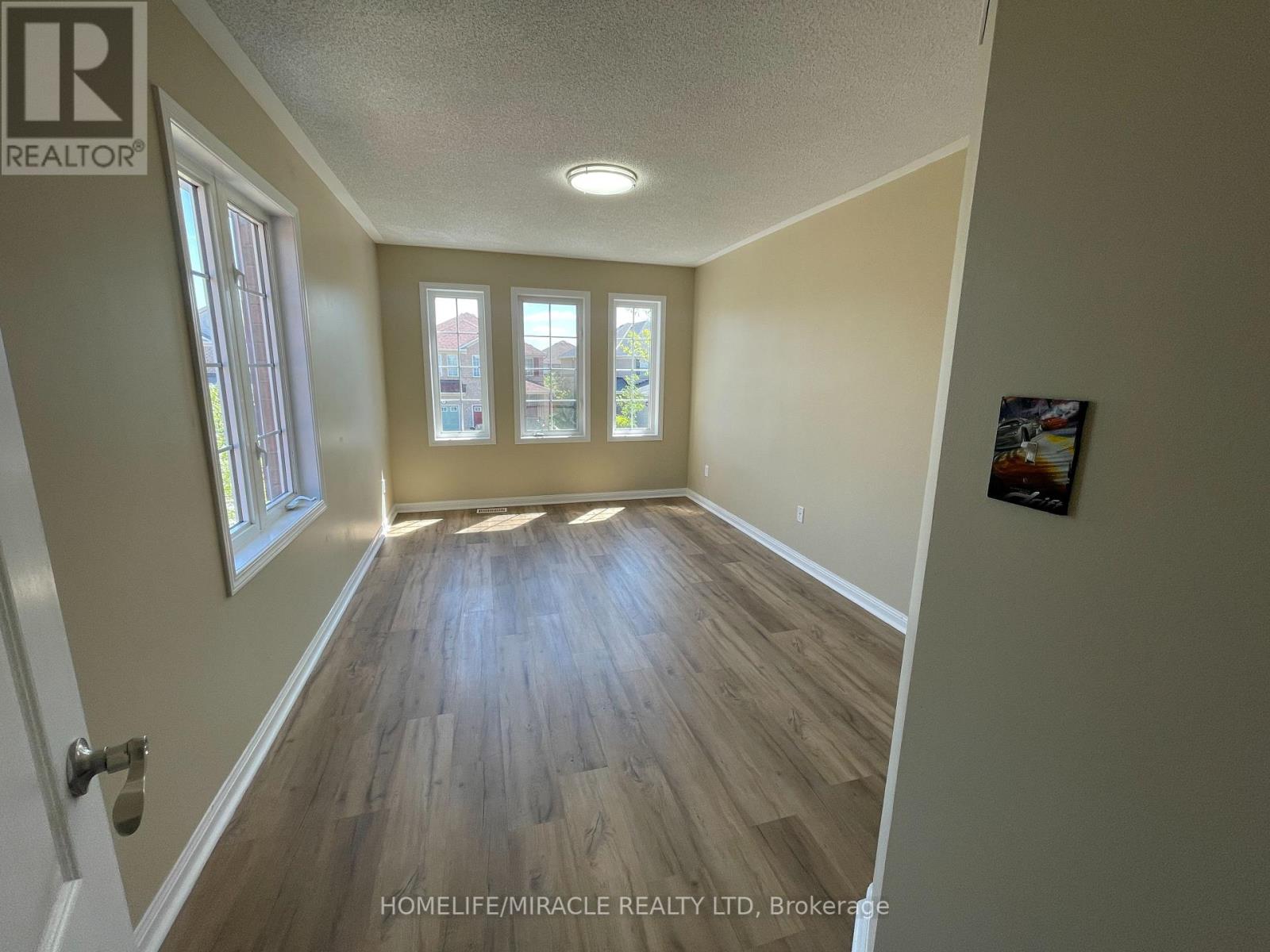 Upper - 34 Brunswick Street, Brampton, Ontario  L6X 4Y5 - Photo 22 - W12456552
