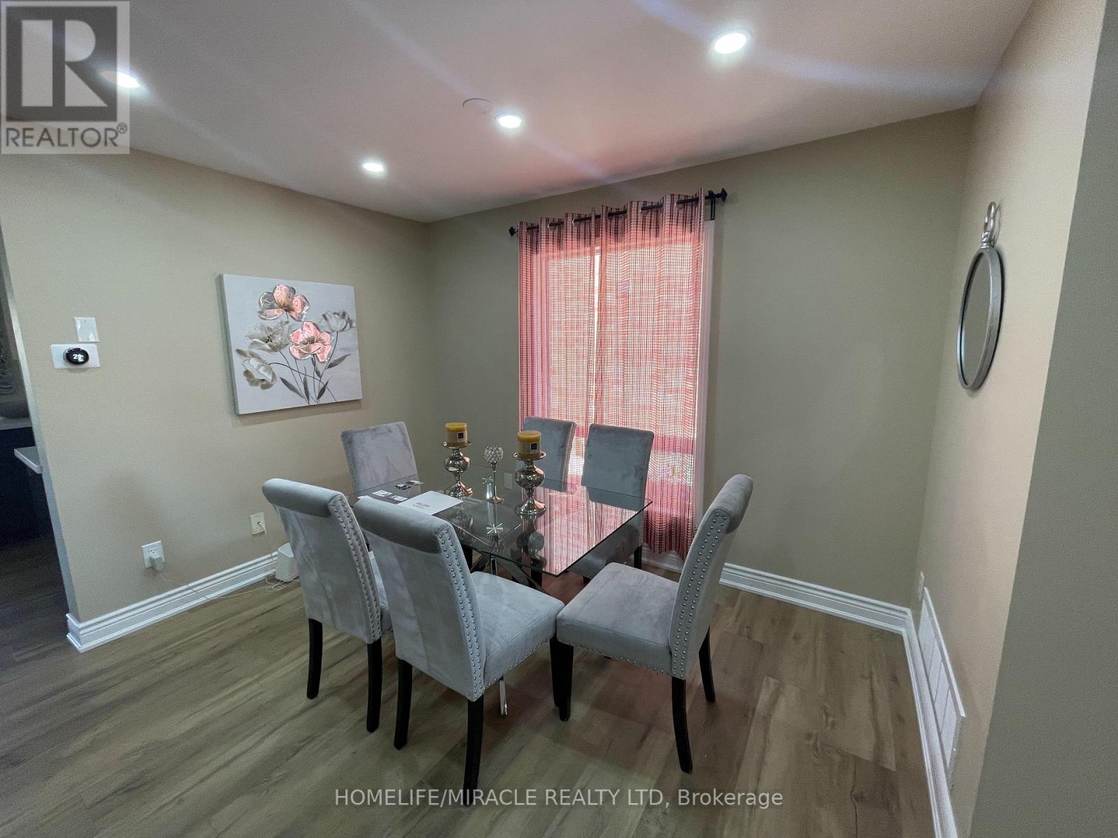Upper - 34 Brunswick Street, Brampton, Ontario  L6X 4Y5 - Photo 4 - W12456552