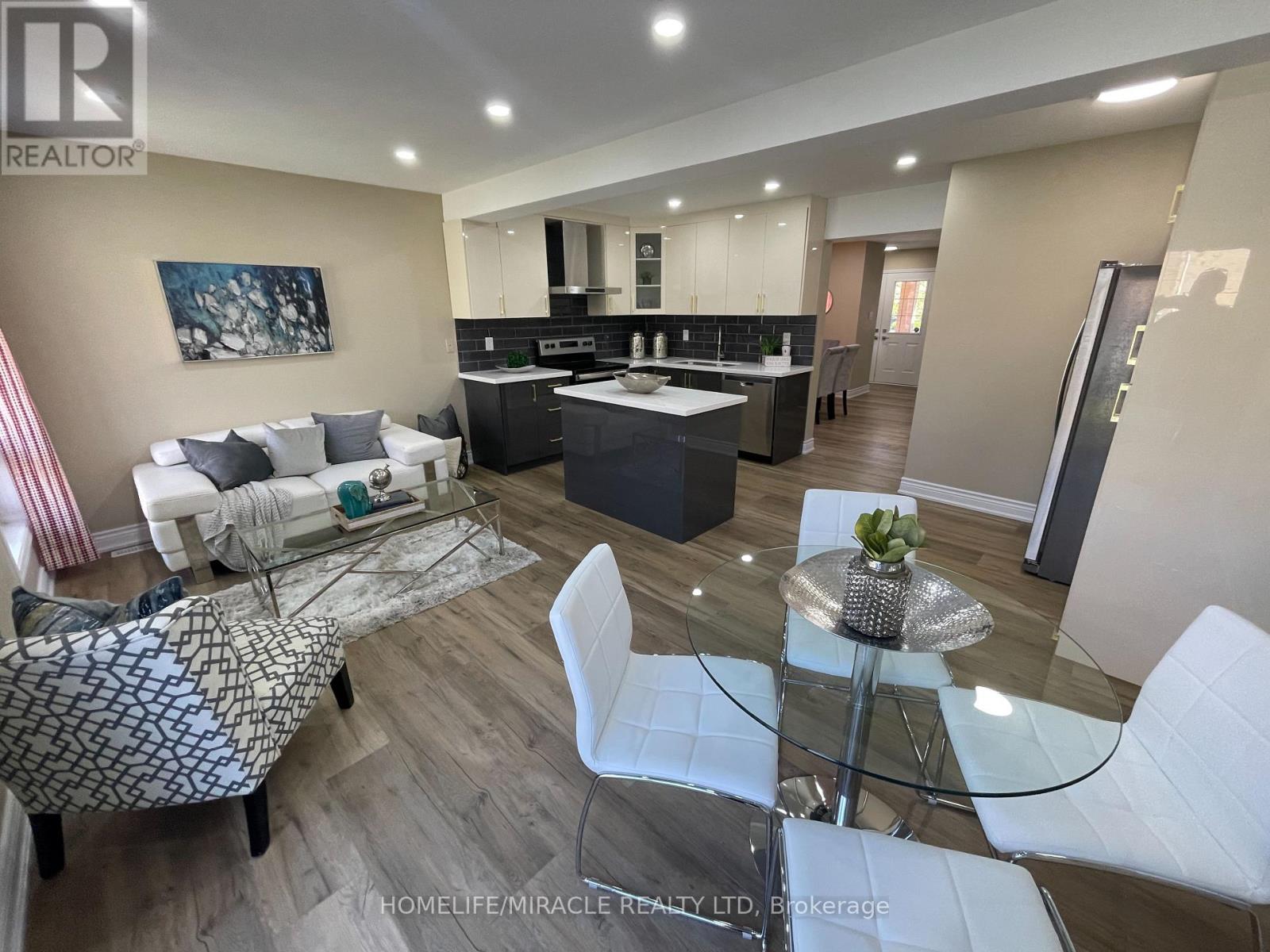 Upper - 34 Brunswick Street, Brampton, Ontario  L6X 4Y5 - Photo 9 - W12456552