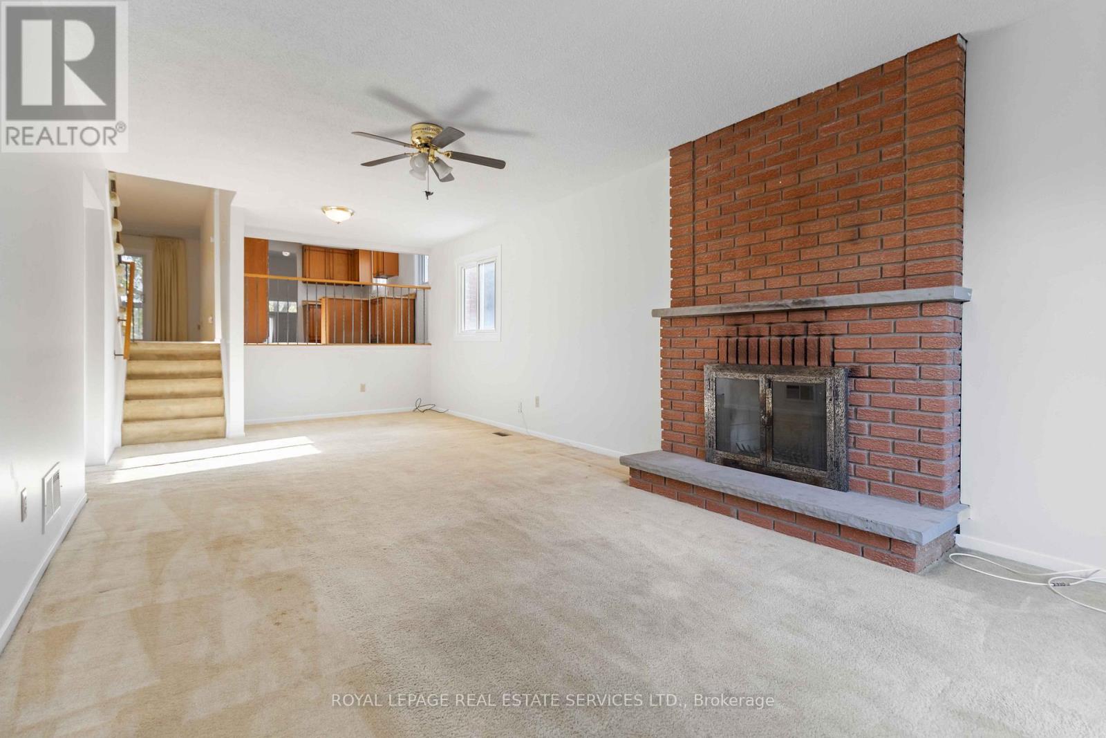 907 Thistle Down Circle, Mississauga, Ontario  L5C 3K5 - Photo 28 - W12456571