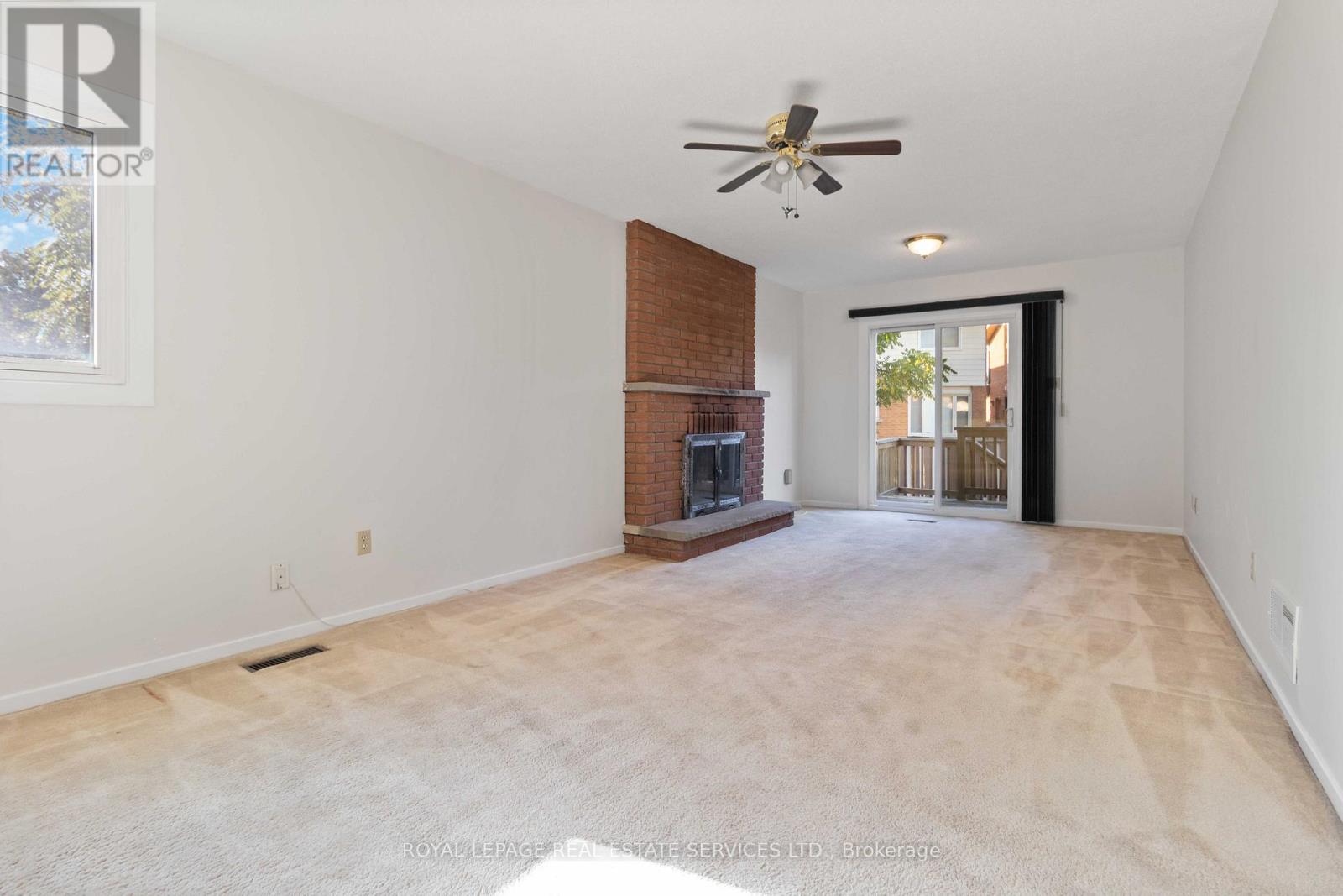 907 Thistle Down Circle, Mississauga, Ontario  L5C 3K5 - Photo 29 - W12456571