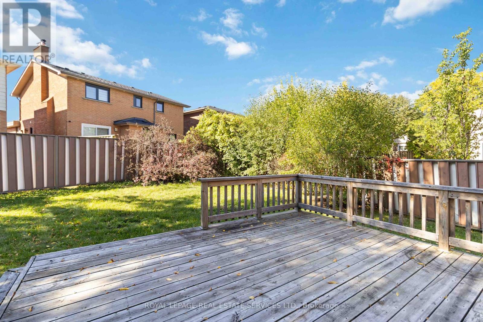 907 Thistle Down Circle, Mississauga, Ontario  L5C 3K5 - Photo 42 - W12456571