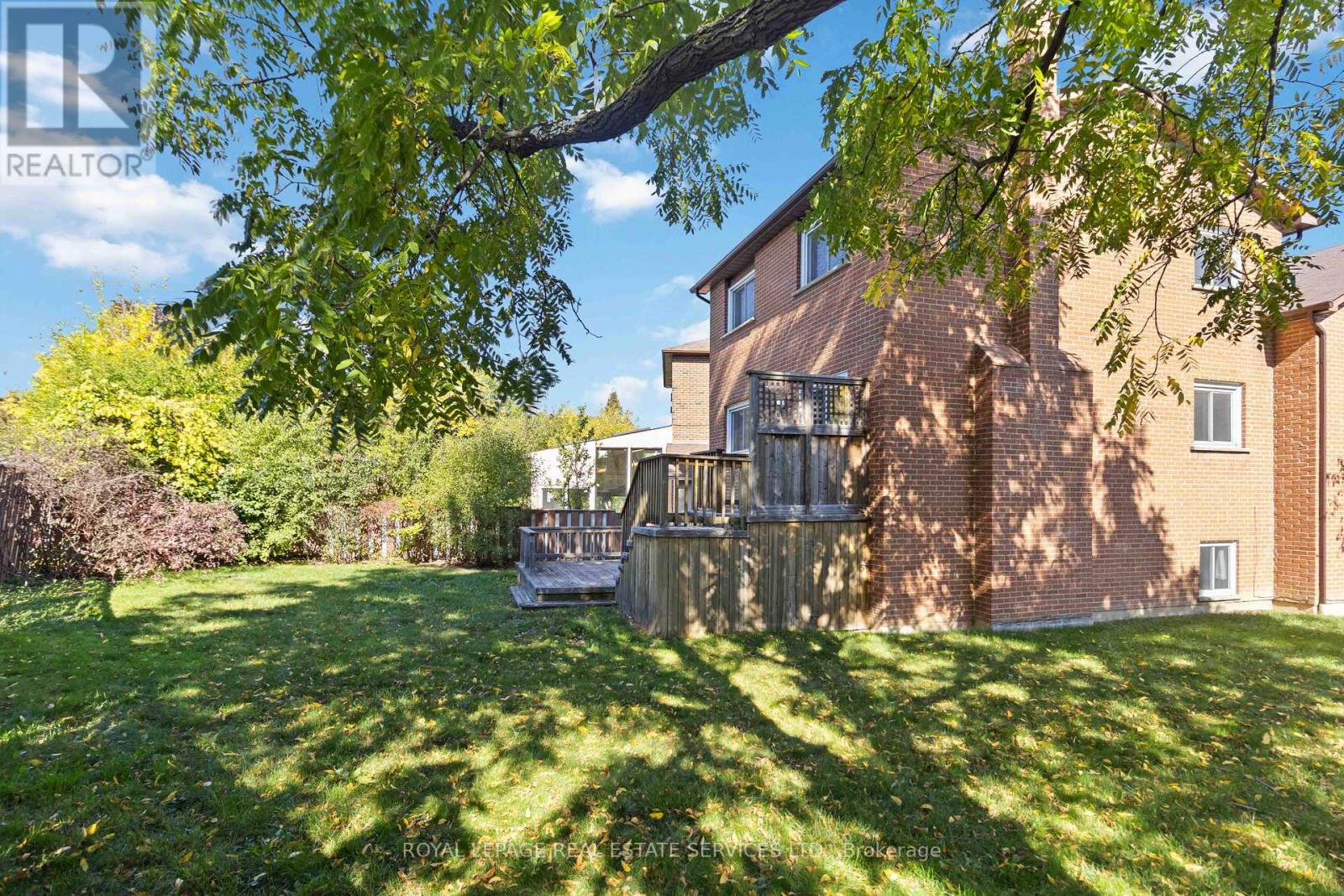 907 Thistle Down Circle, Mississauga, Ontario  L5C 3K5 - Photo 44 - W12456571