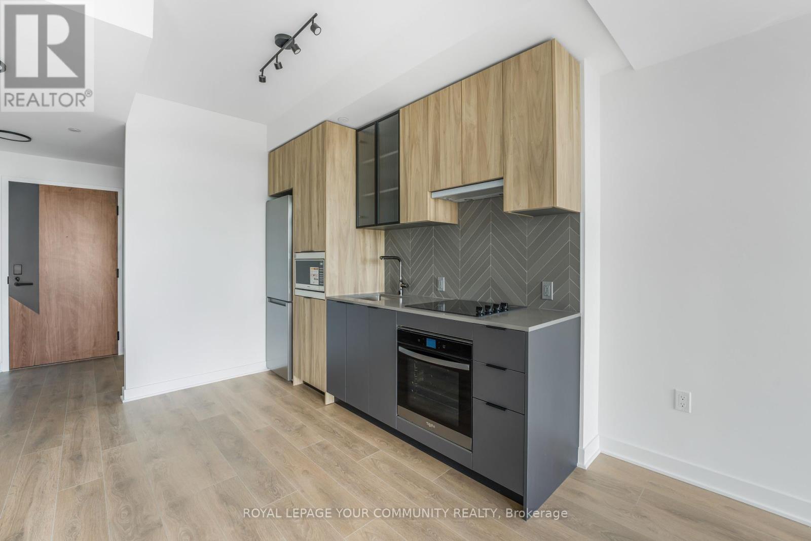 308 - 1037 The Queensway, Toronto, Ontario  M8Z 6C7 - Photo 12 - W12456578