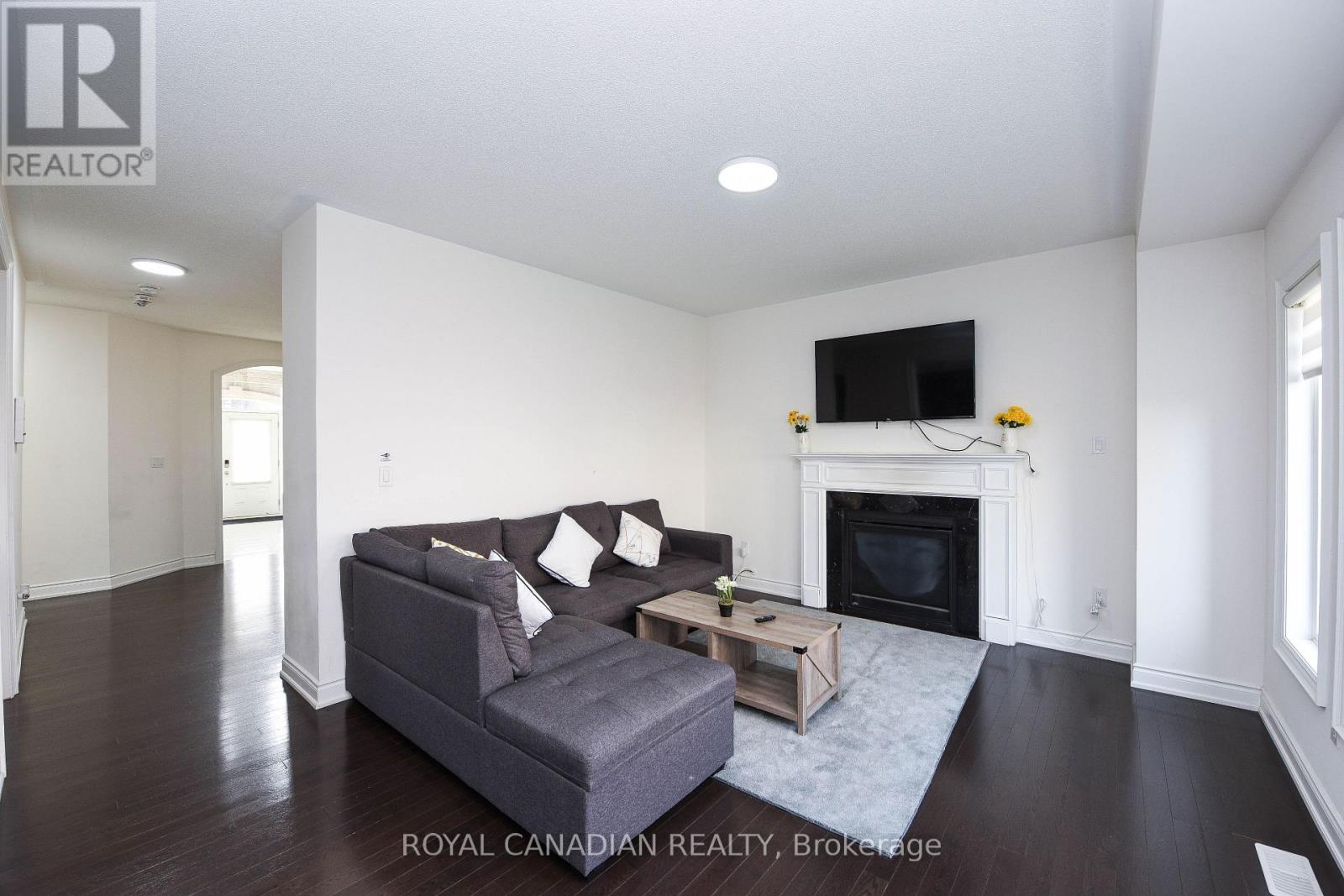 Upper - 8 Prairie Creek Crescent, Brampton, Ontario  L6Y 6C9 - Photo 14 - W12456580