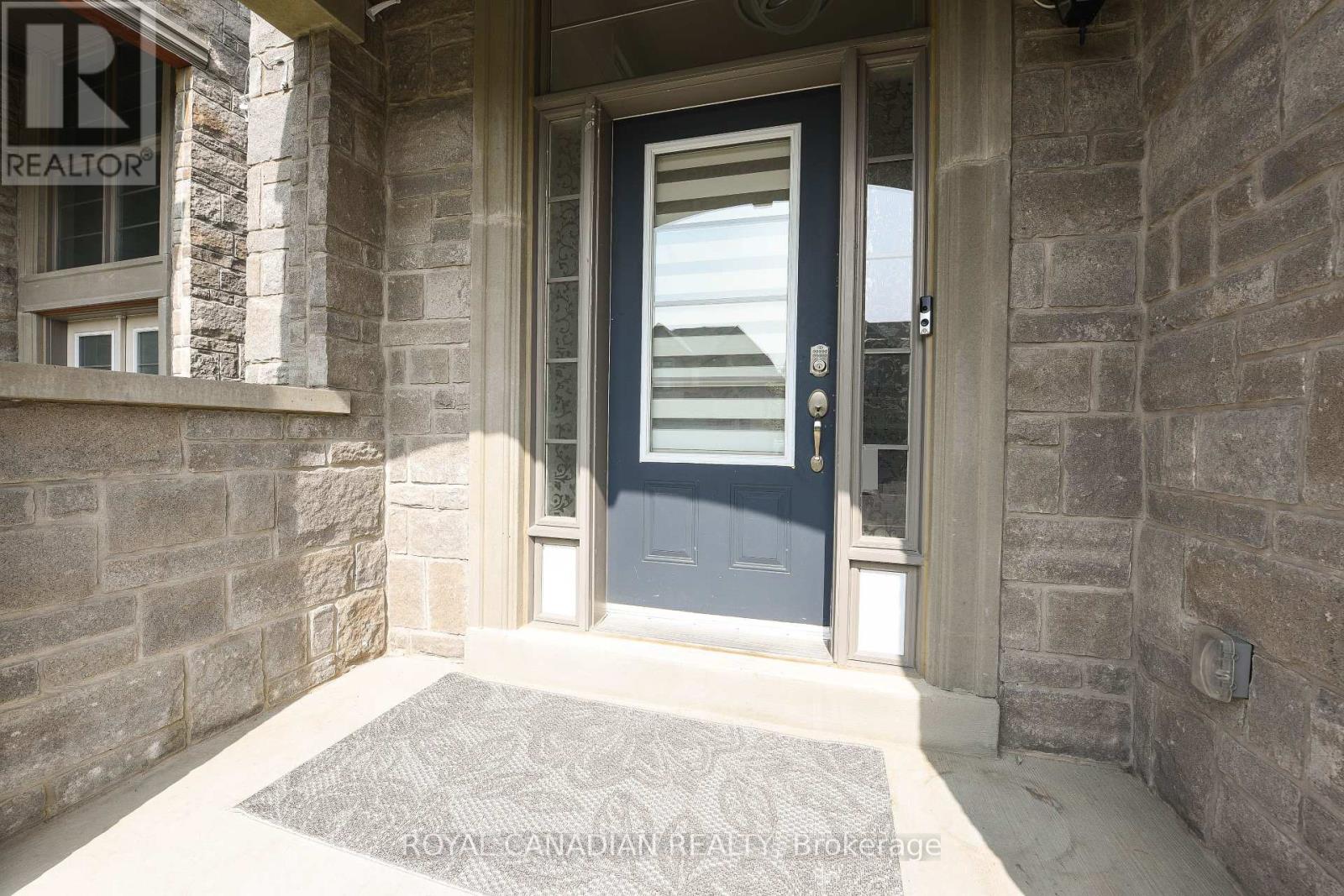 Upper - 8 Prairie Creek Crescent, Brampton, Ontario  L6Y 6C9 - Photo 3 - W12456580