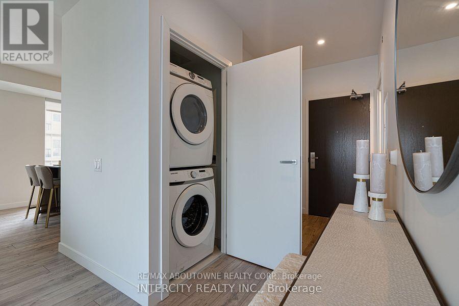 A606 - 125 Bronte Road, Oakville, Ontario  L6L 0H1 - Photo 10 - W12456584