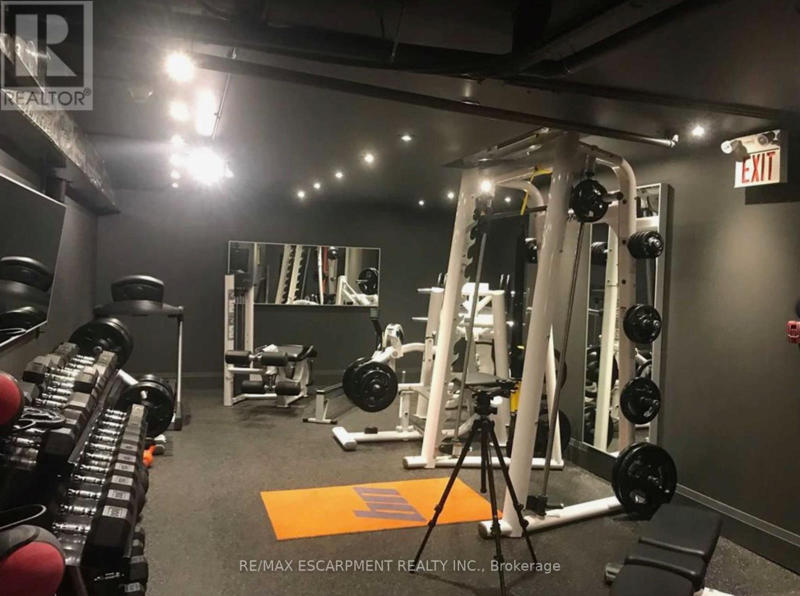 2099 Bates Common, Burlington, Ontario  L7R 0A5 - Photo 6 - W12456585