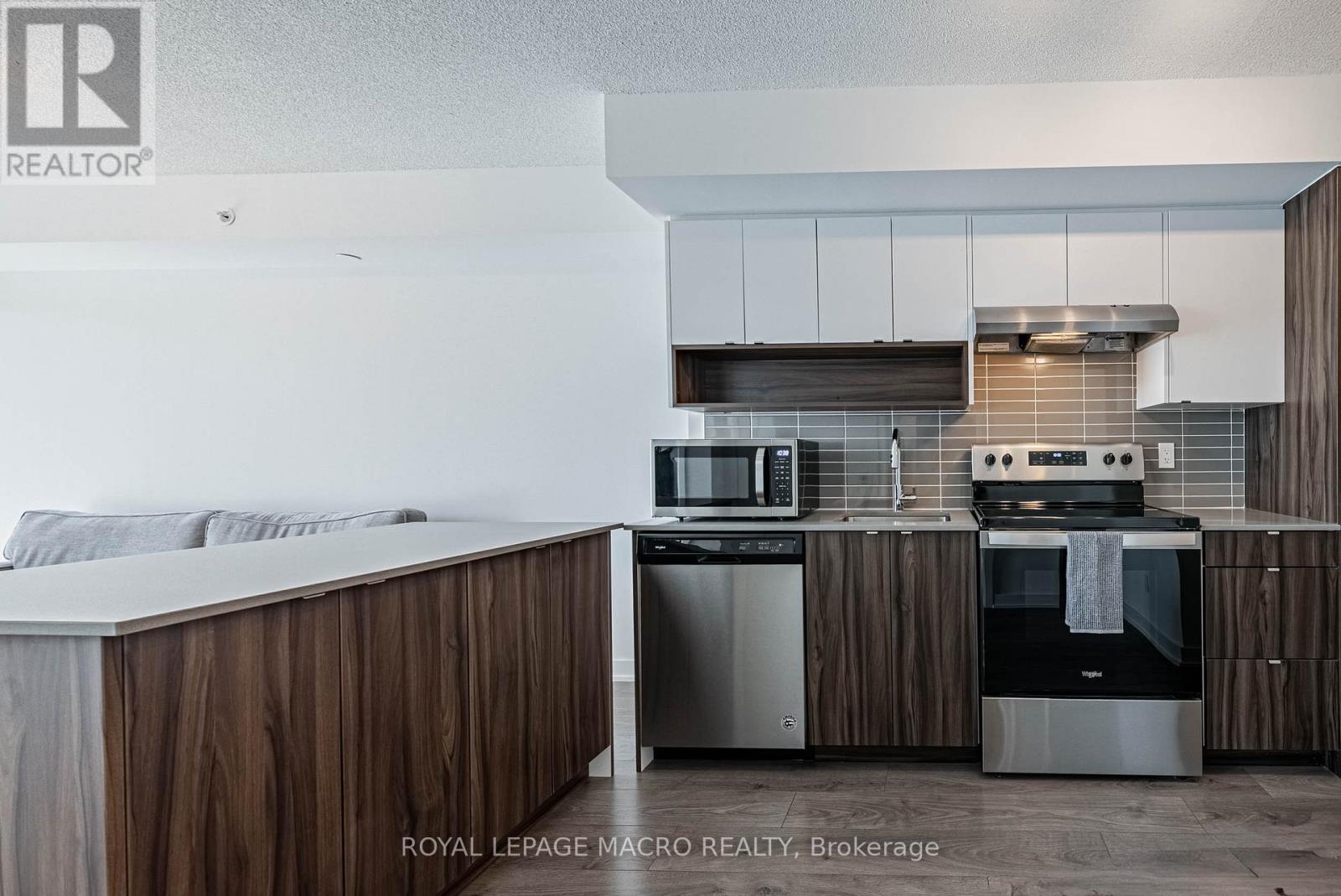 B419 - 1119 Cooke Boulevard, Burlington, Ontario  L7T 0C7 - Photo 5 - W12456586