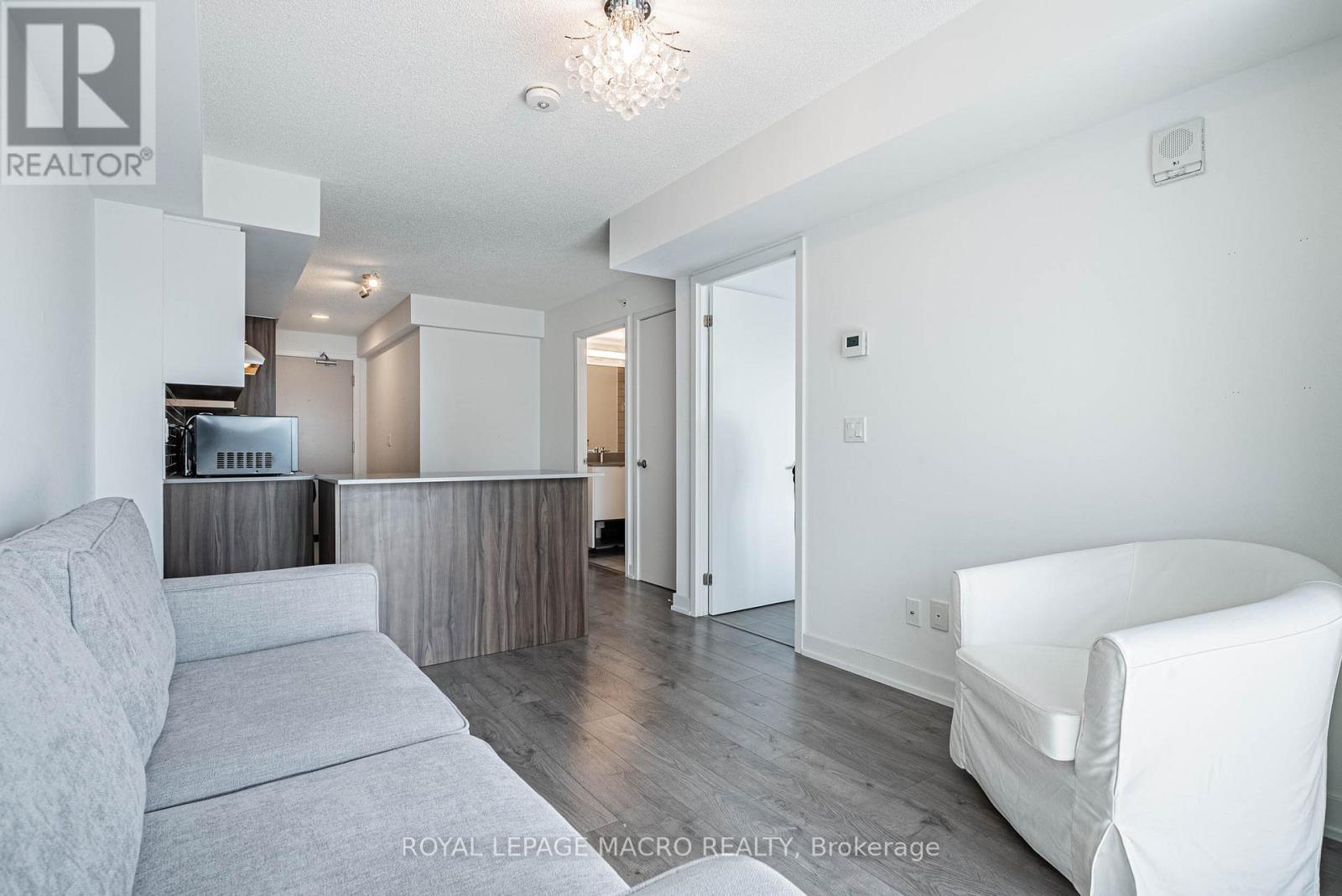 B419 - 1119 Cooke Boulevard, Burlington, Ontario  L7T 0C7 - Photo 8 - W12456586