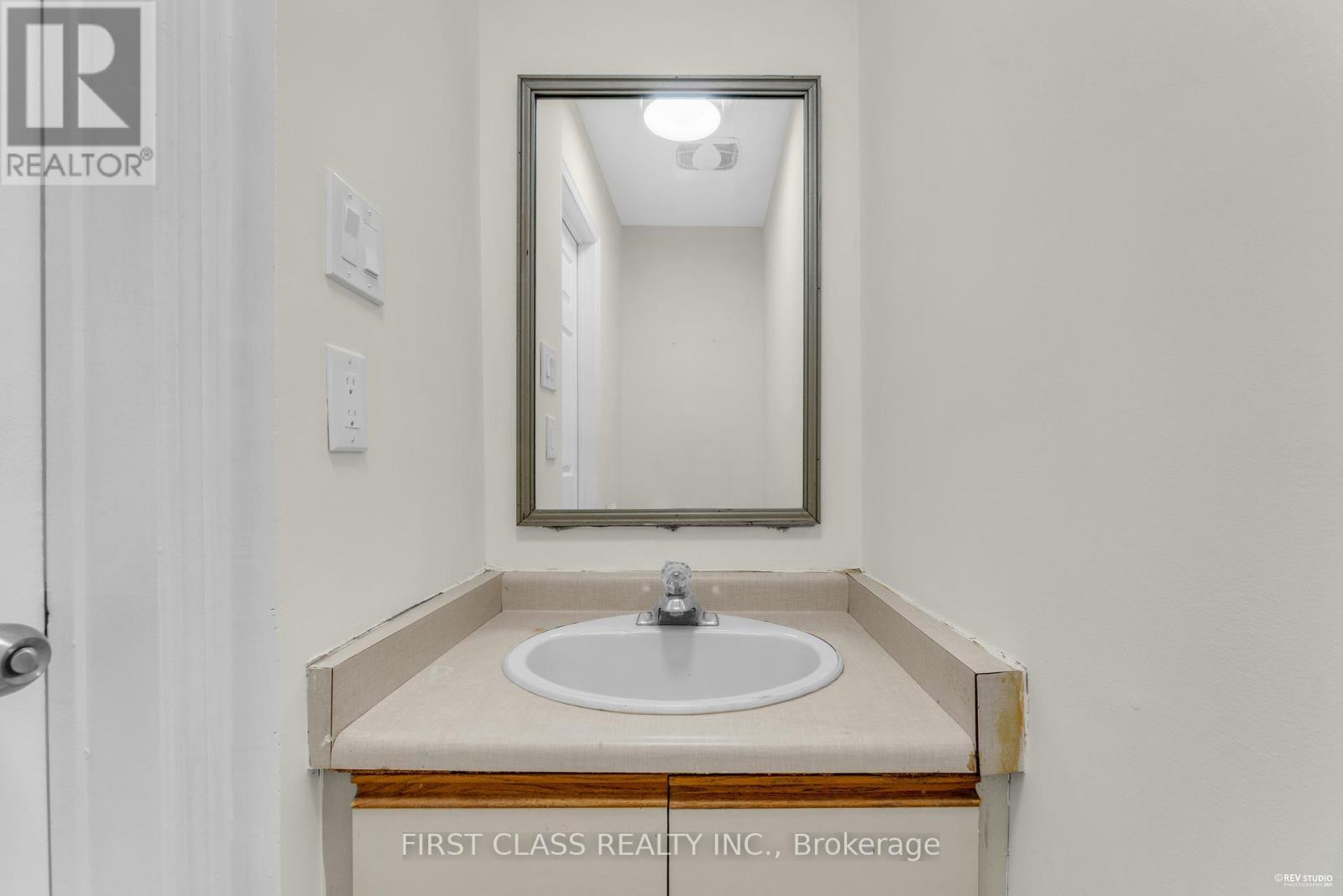 4290 Radisson Crescent, Mississauga, Ontario  L5M 4C1 - Photo 39 - W12456596