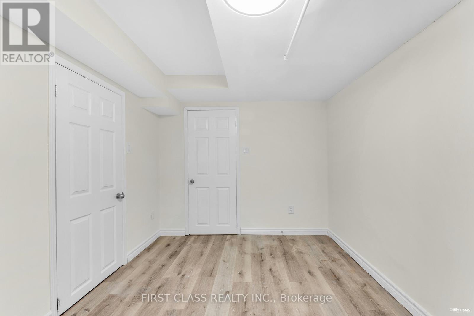 4290 Radisson Crescent, Mississauga, Ontario  L5M 4C1 - Photo 43 - W12456596