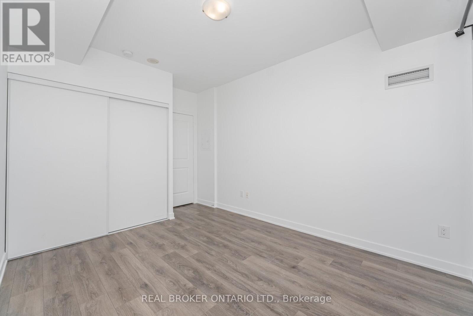 1205 - 4633 Glen Erin Drive, Mississauga, Ontario  L5M 7S1 - Photo 18 - W12456614