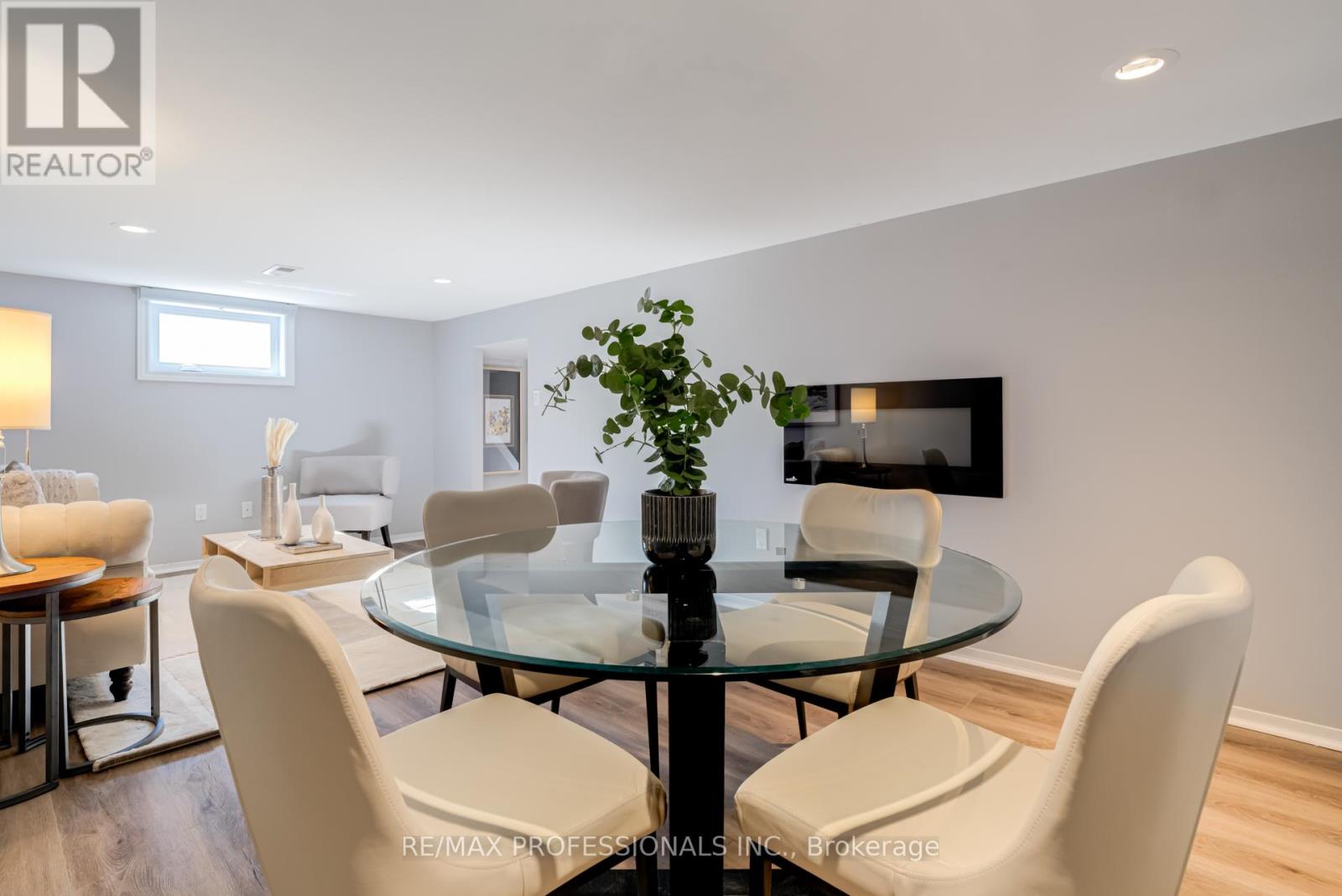 516 Browns Line, Toronto, Ontario  M8W 3V2 - Photo 28 - W12456615