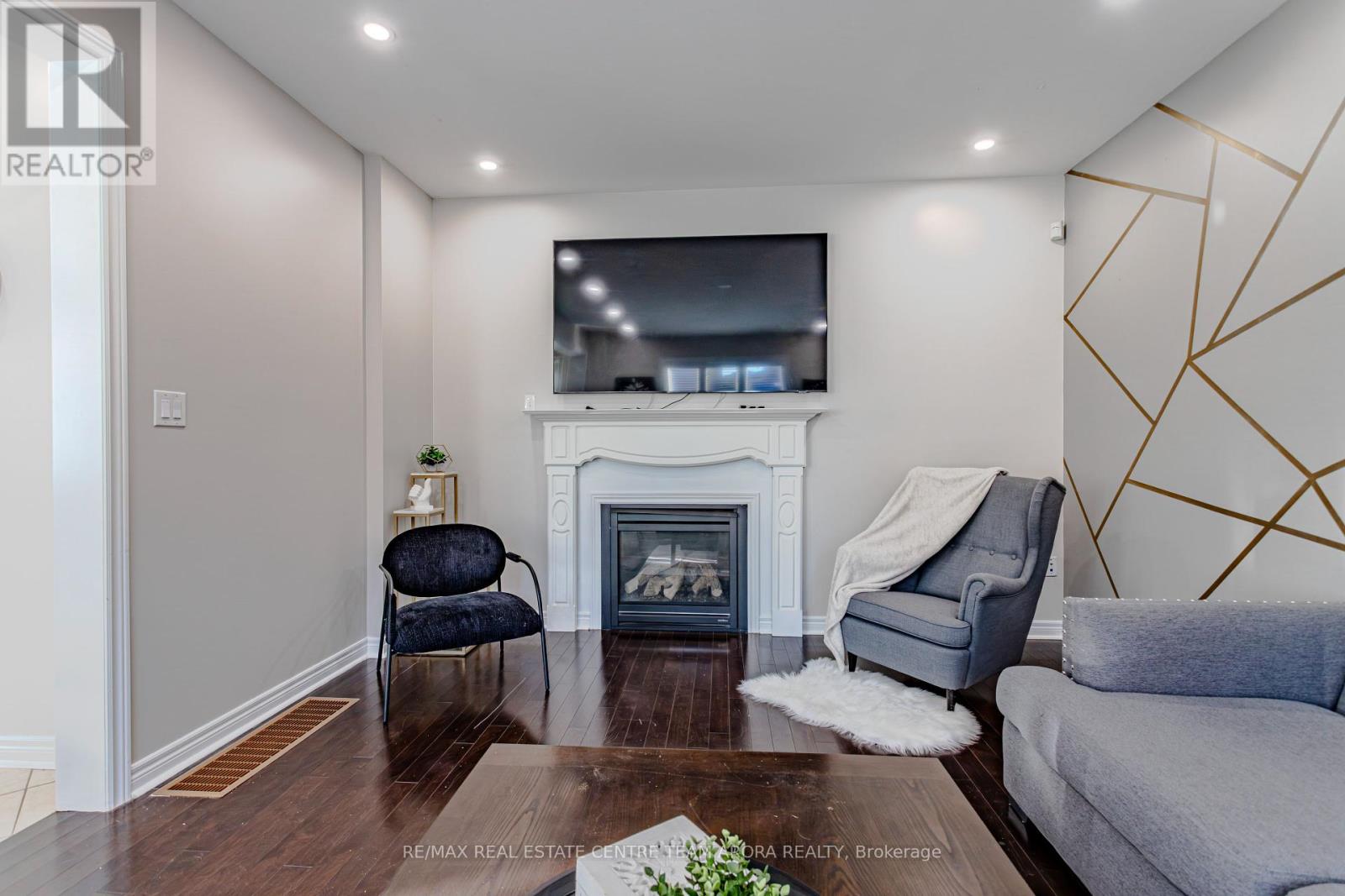 150 Lloyd Sanderson Drive, Brampton, Ontario  L6Y 0Z9 - Photo 17 - W12456616