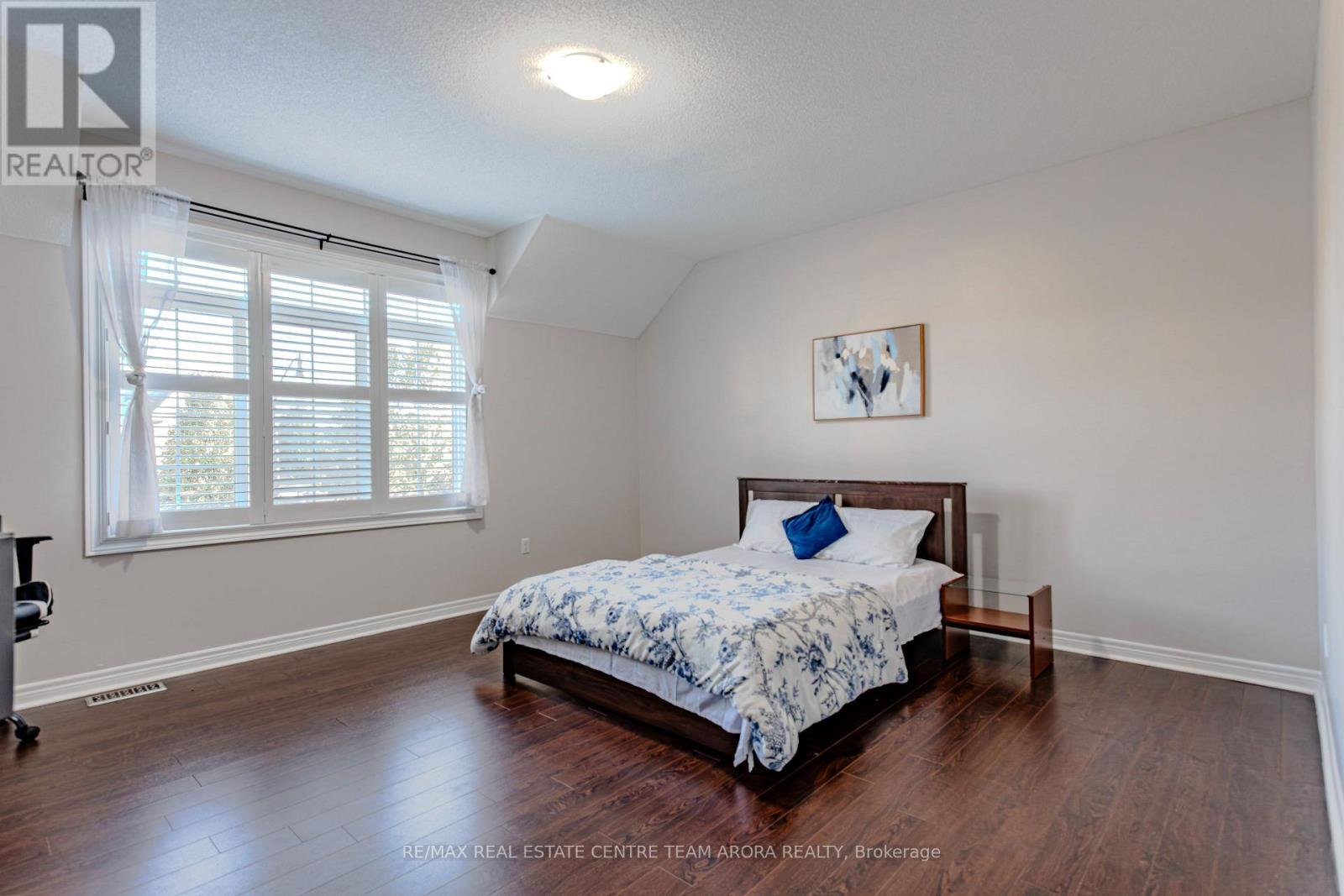 150 Lloyd Sanderson Drive, Brampton, Ontario  L6Y 0Z9 - Photo 26 - W12456616