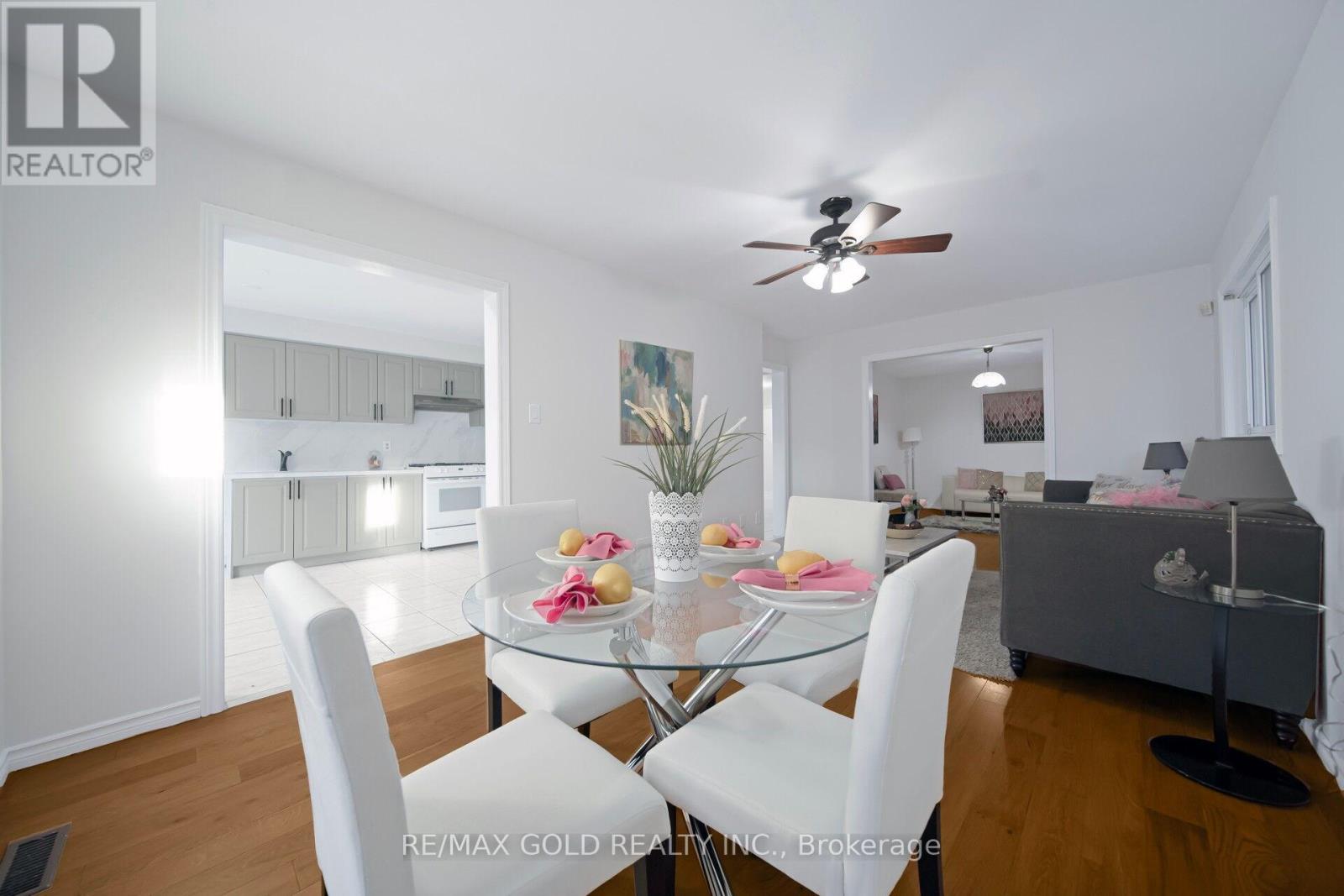 4 Sahara Trail, Brampton, Ontario  L6R 1P2 - Photo 11 - W12456618