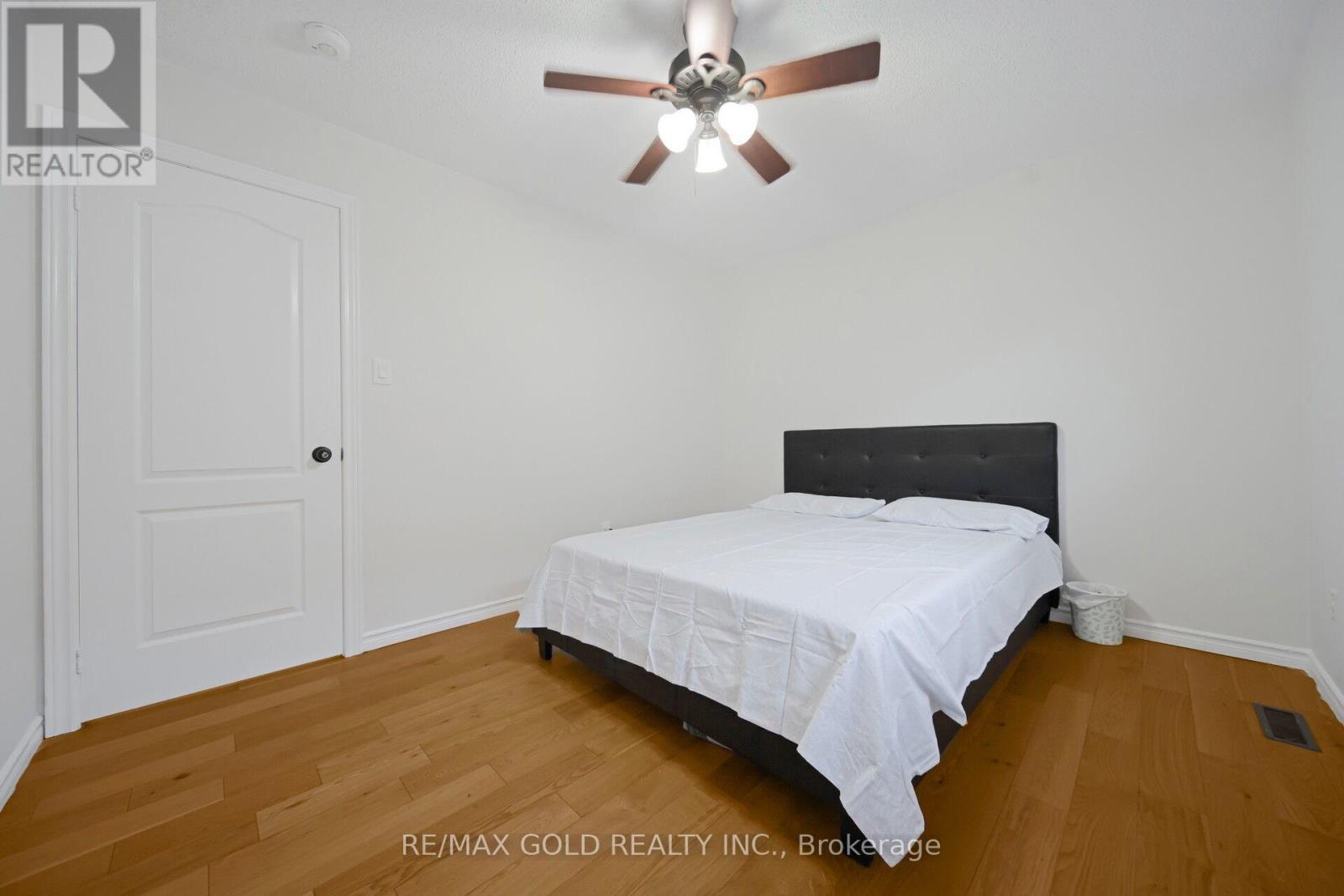 4 Sahara Trail, Brampton, Ontario  L6R 1P2 - Photo 25 - W12456618