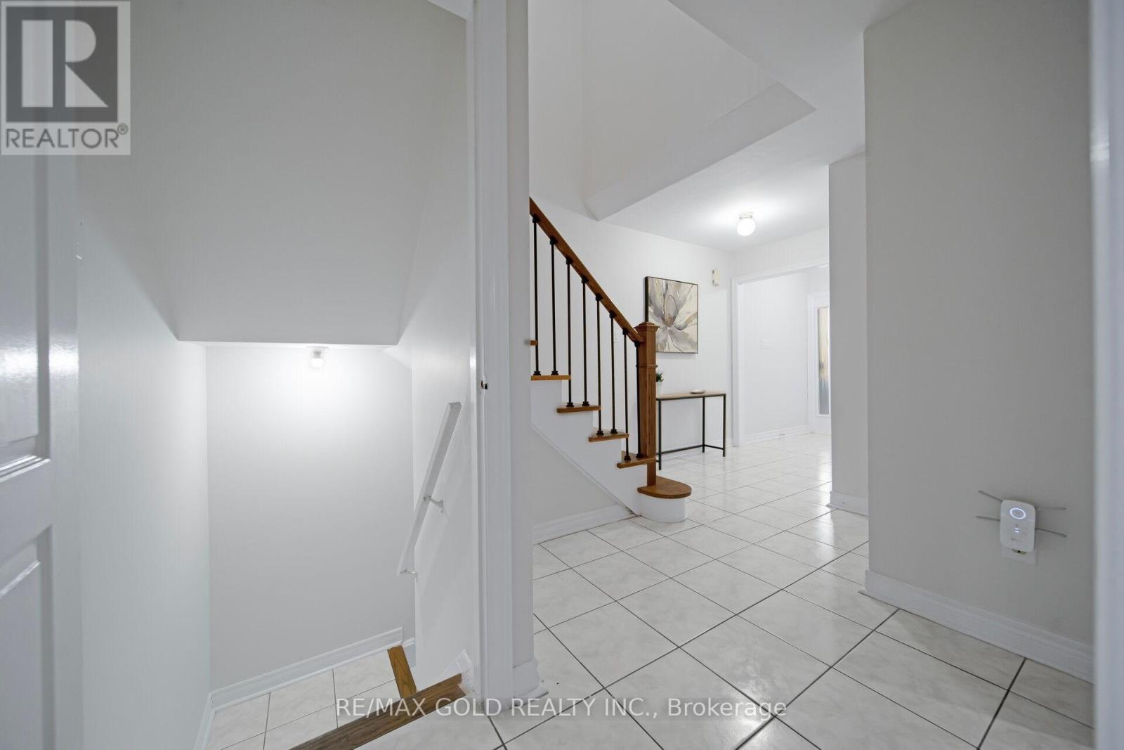 4 Sahara Trail, Brampton, Ontario  L6R 1P2 - Photo 32 - W12456618