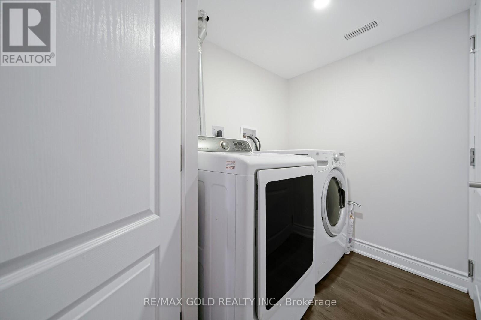 4 Sahara Trail, Brampton, Ontario  L6R 1P2 - Photo 35 - W12456618