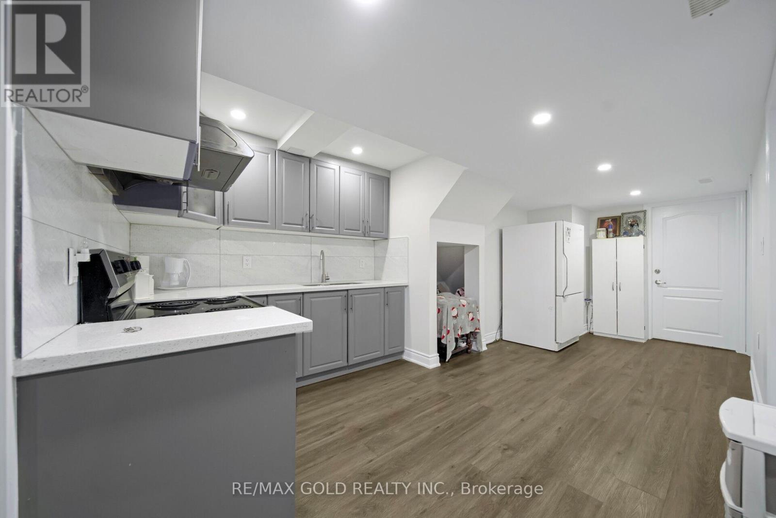 4 Sahara Trail, Brampton, Ontario  L6R 1P2 - Photo 39 - W12456618