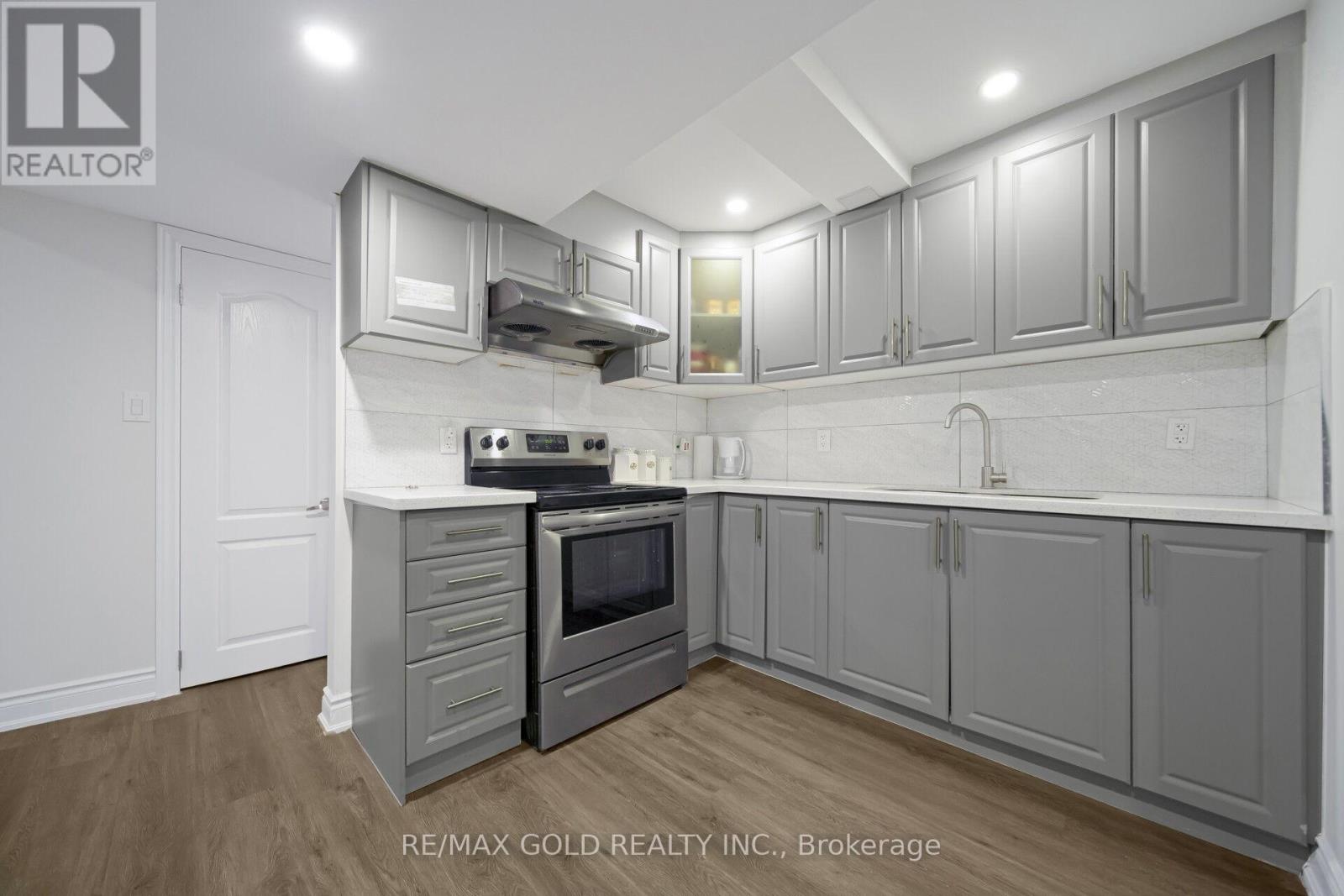 4 Sahara Trail, Brampton, Ontario  L6R 1P2 - Photo 41 - W12456618