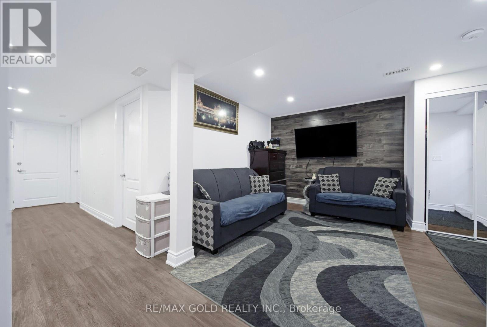 4 Sahara Trail, Brampton, Ontario  L6R 1P2 - Photo 44 - W12456618