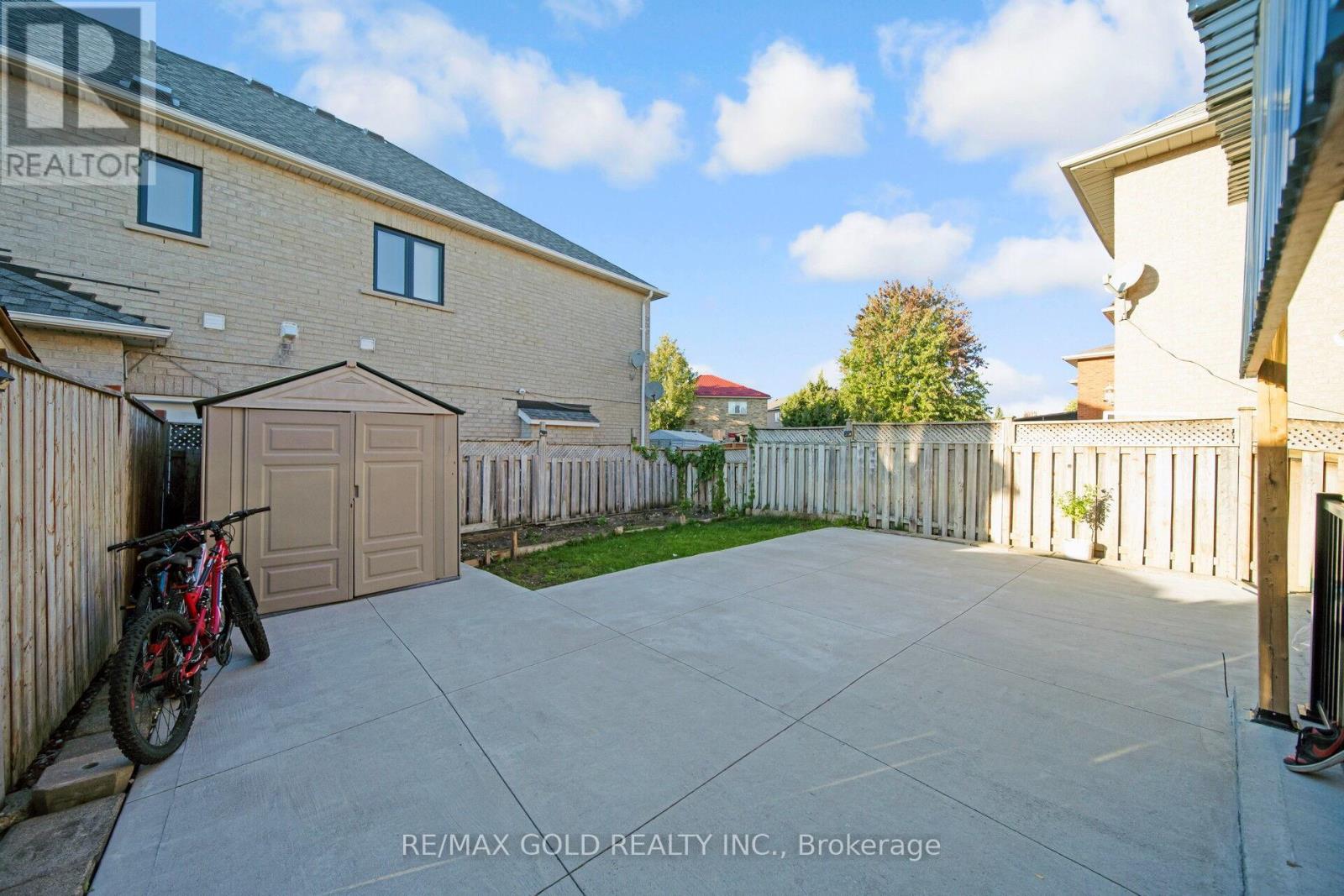 4 Sahara Trail, Brampton, Ontario  L6R 1P2 - Photo 49 - W12456618