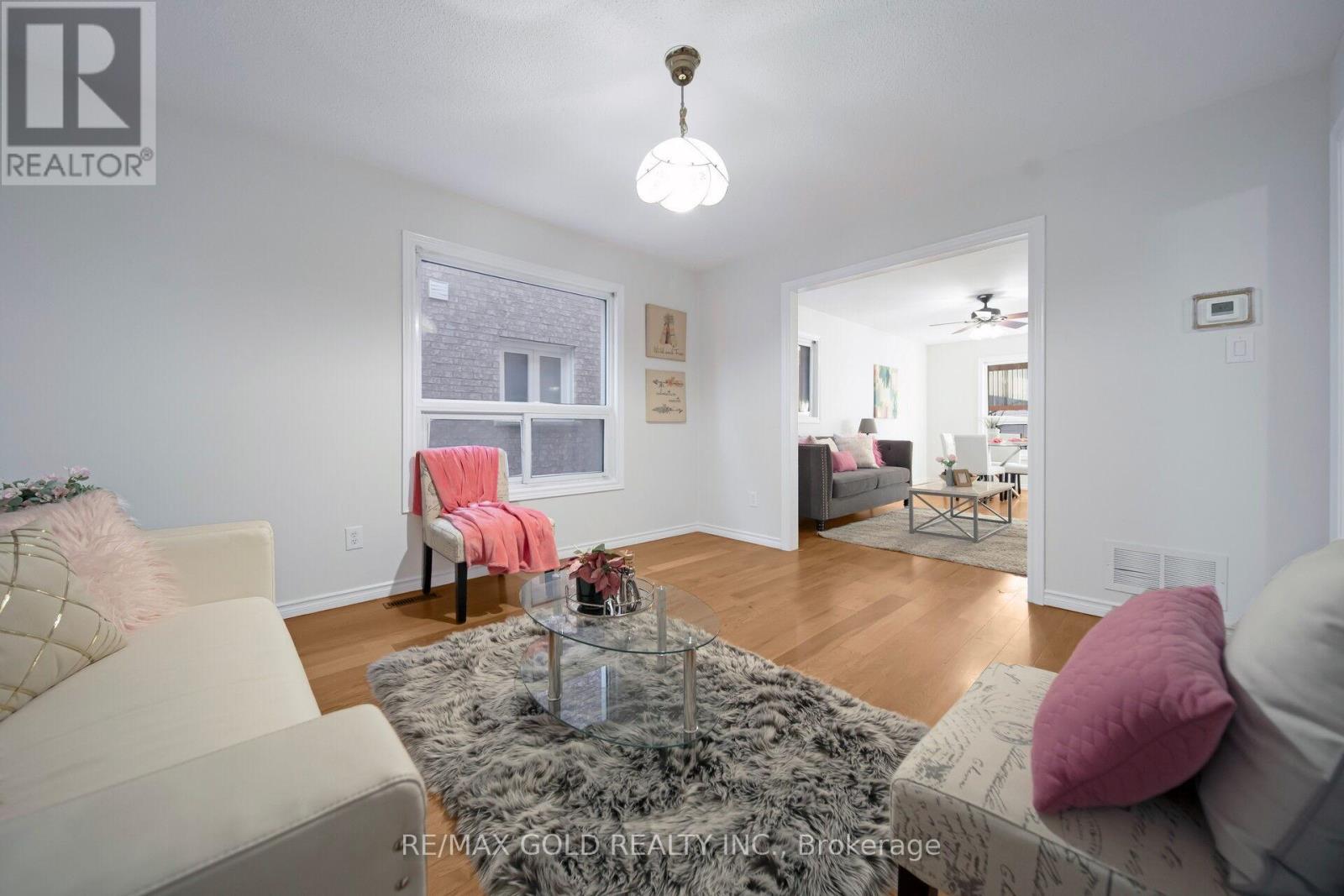 4 Sahara Trail, Brampton, Ontario  L6R 1P2 - Photo 8 - W12456618